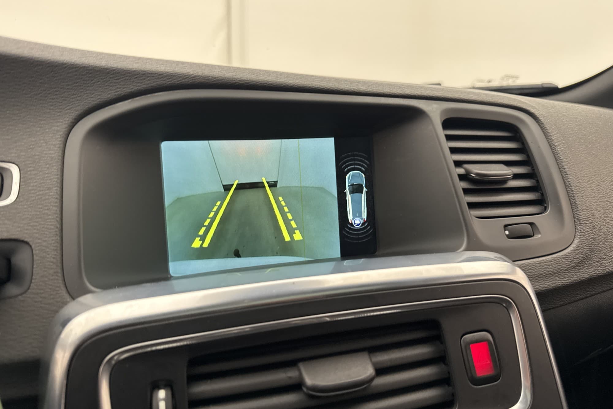 Volvo V60 D6 Plug-in R-Design Summum Kamera Taklucka Drag