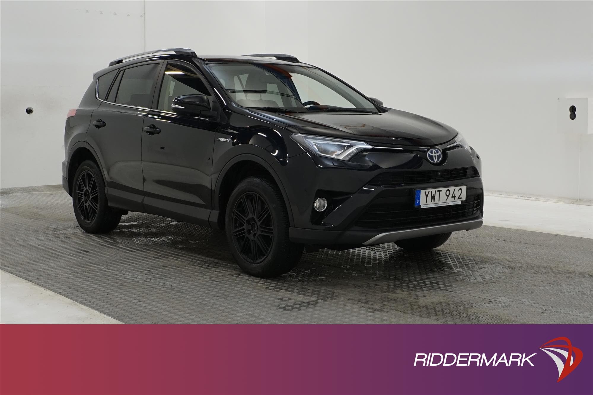 Toyota RAV4 Hybrid AWD 197hk Executive Drag Skinn B-Kam