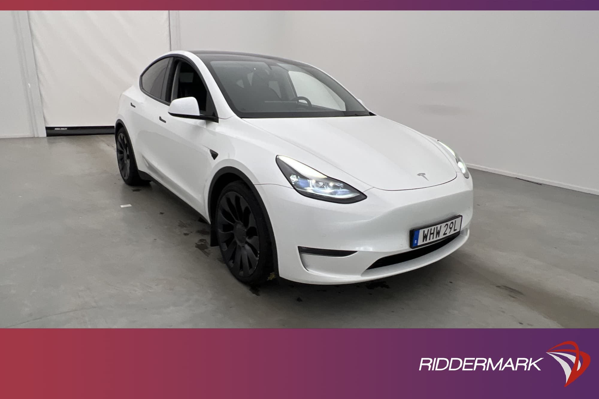 Tesla Model Y Performance AWD Autopilot Rattvärme Svensksåld