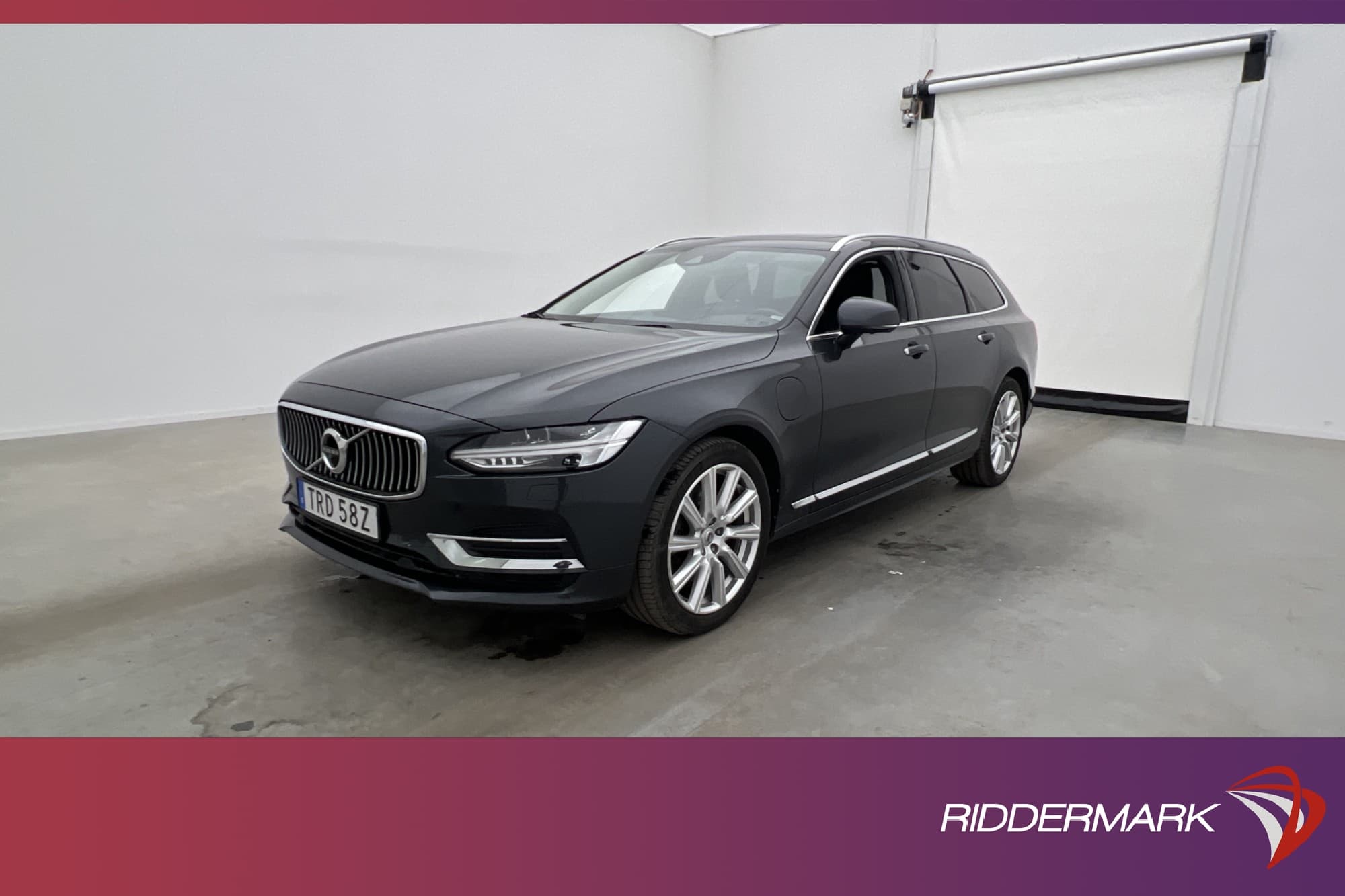 Volvo V90 Recharge T8 AWD 