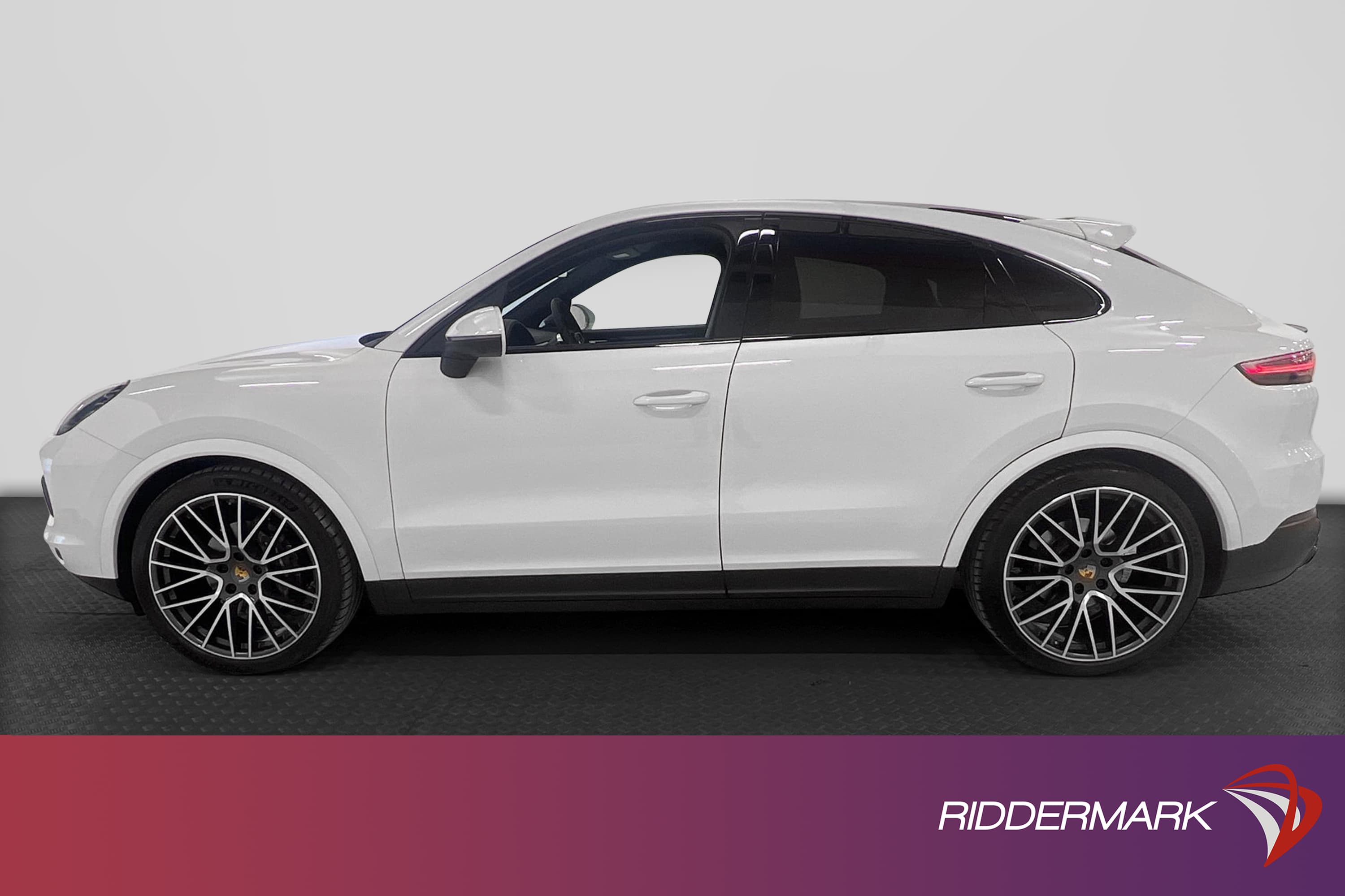 Porsche Cayenne Coupe 340hk Sport Chrono Panorama 18-Vägs RS