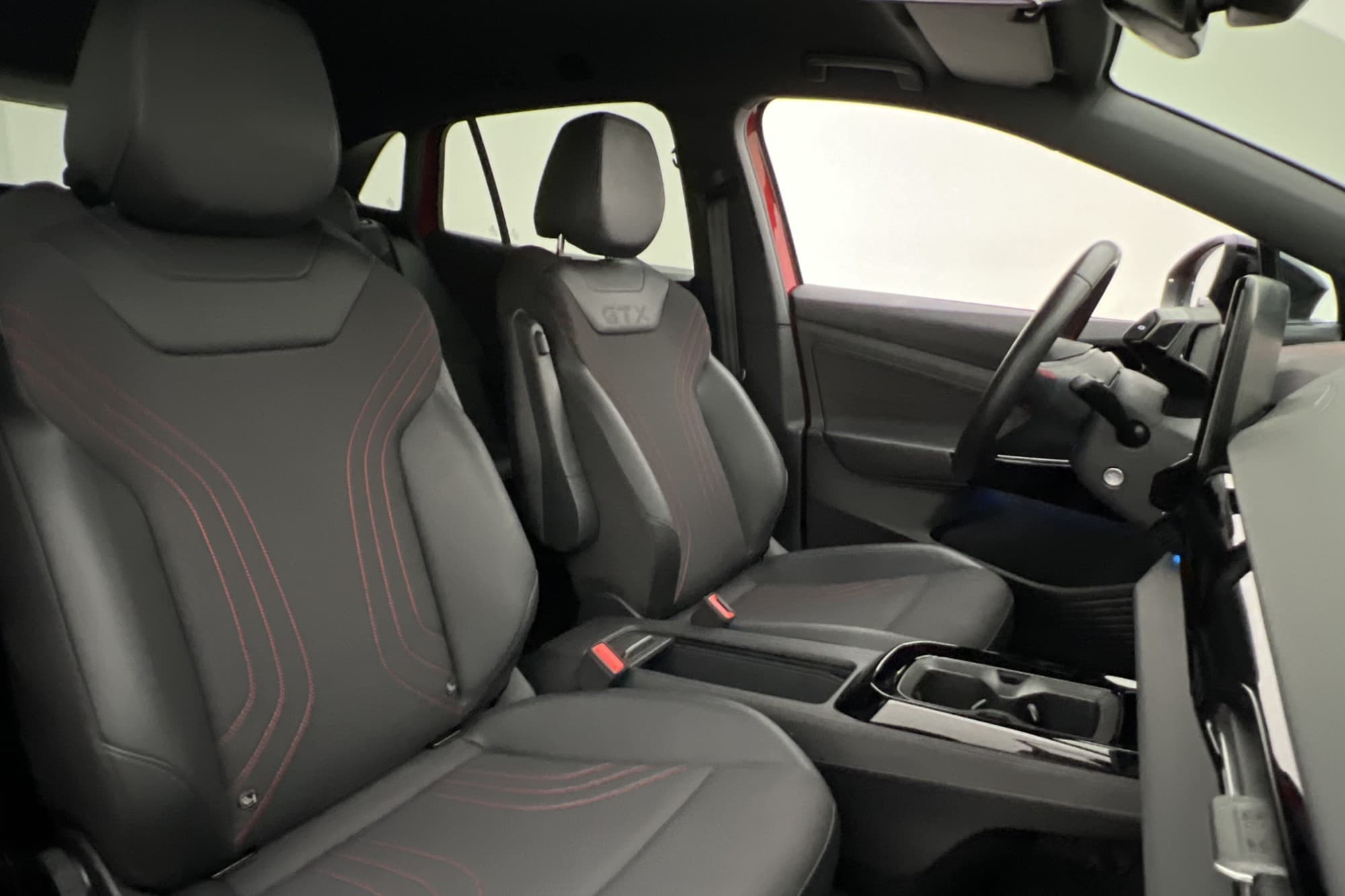 Volkswagen ID.4 GTX Värmare Dragkrok Kamera CarPlay MOMS