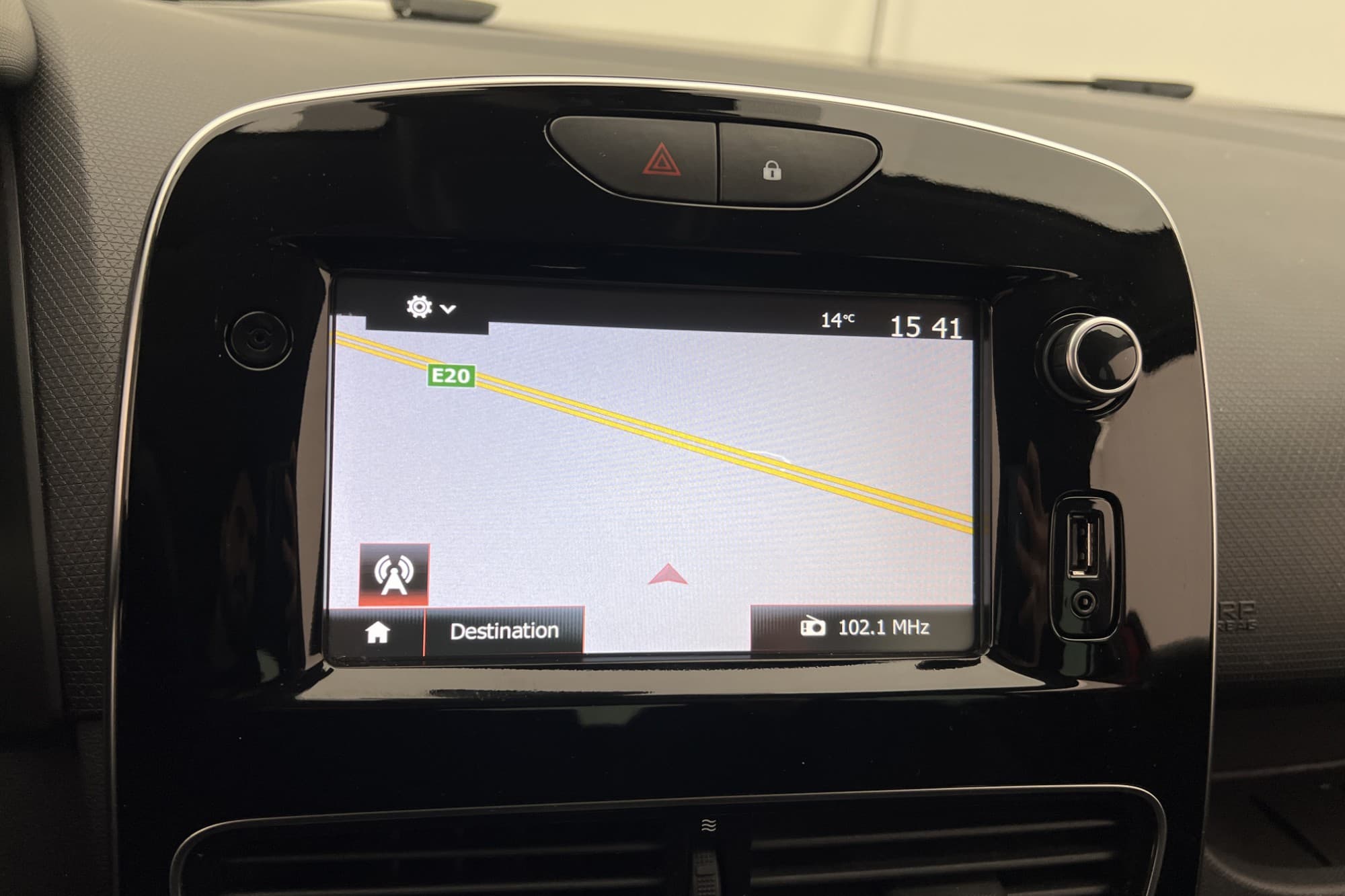 Renault Clio 0.9 TCe 90hk Intens Läder/Tyg Navi LED Keyless