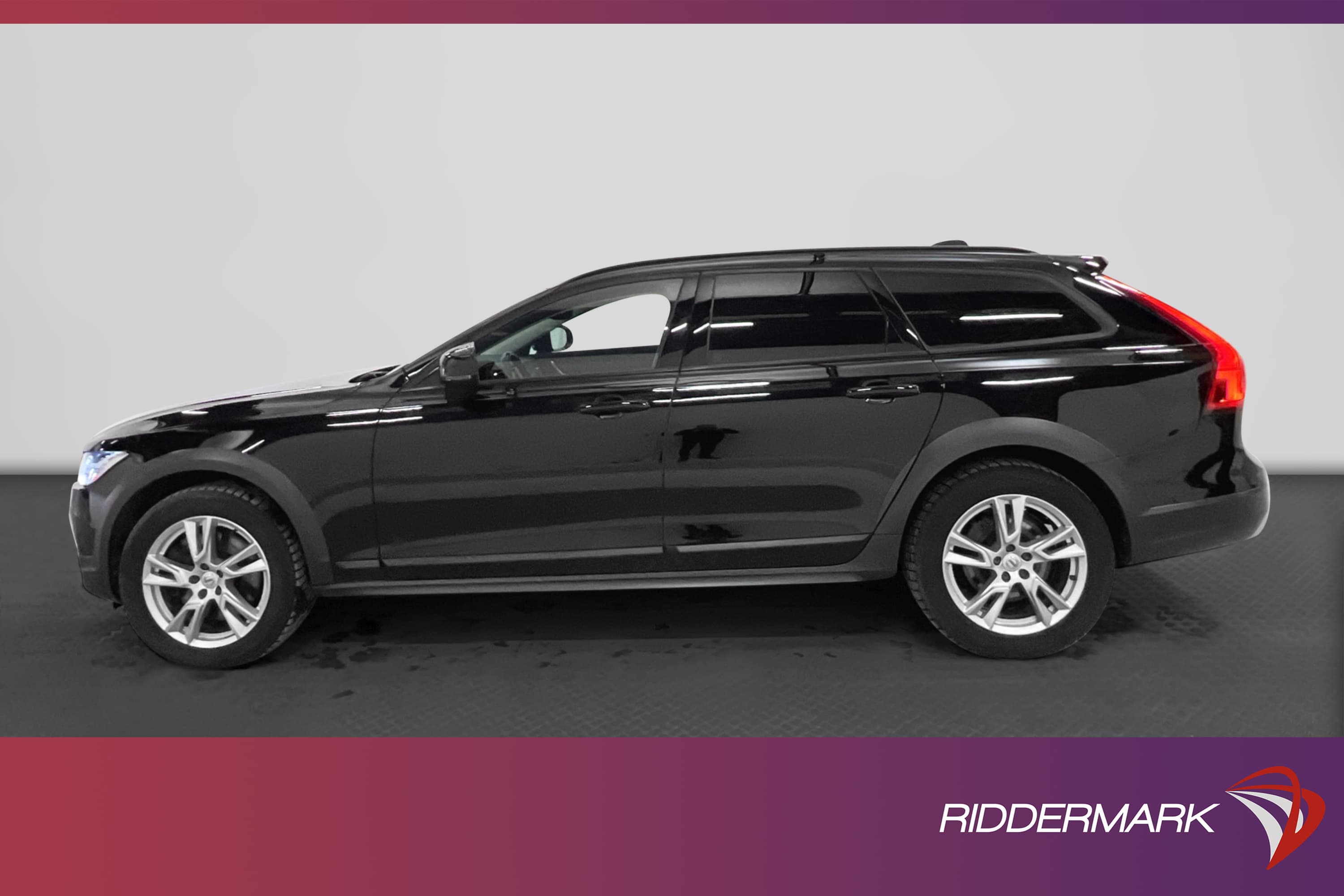 Volvo V90 Cross Country