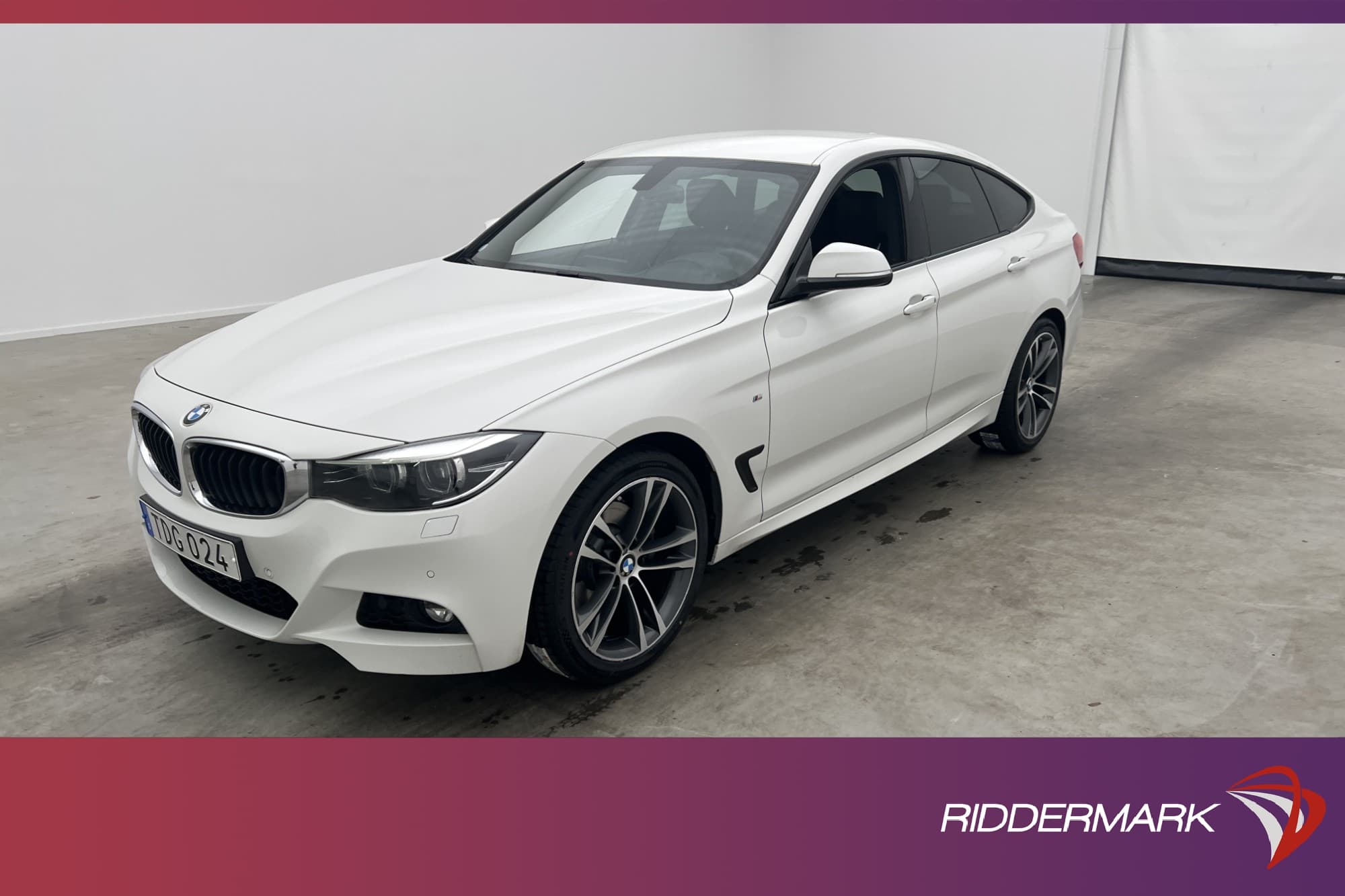 BMW 330 i xDrive GT 252hk