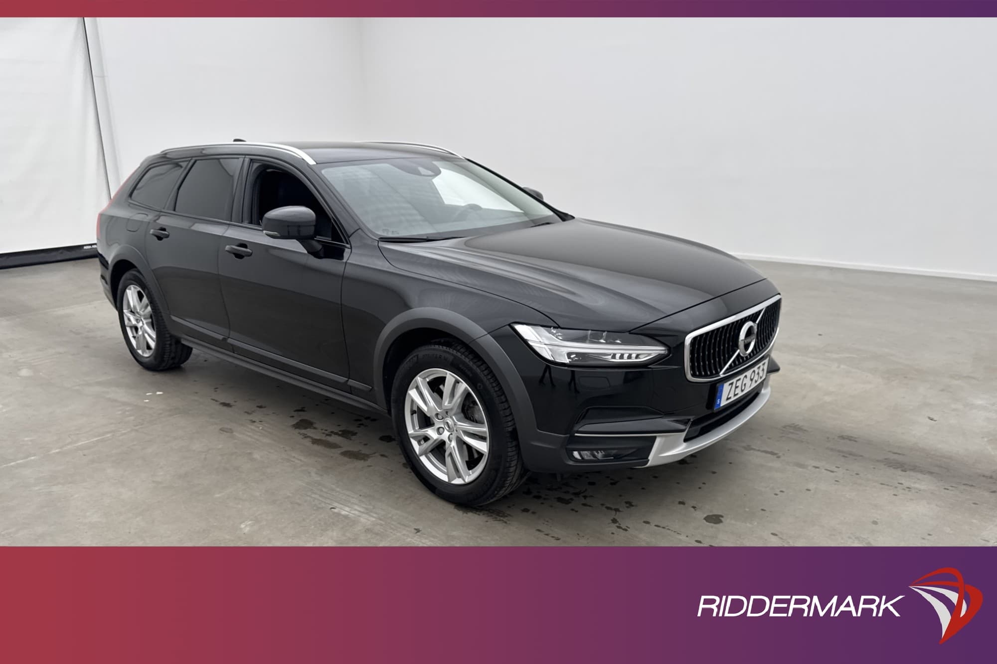 Volvo V90 Cross Country D4 AWD