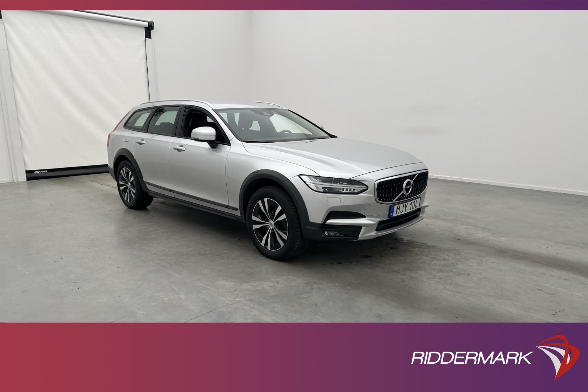 Volvo V90 Cross Country D4 AWD