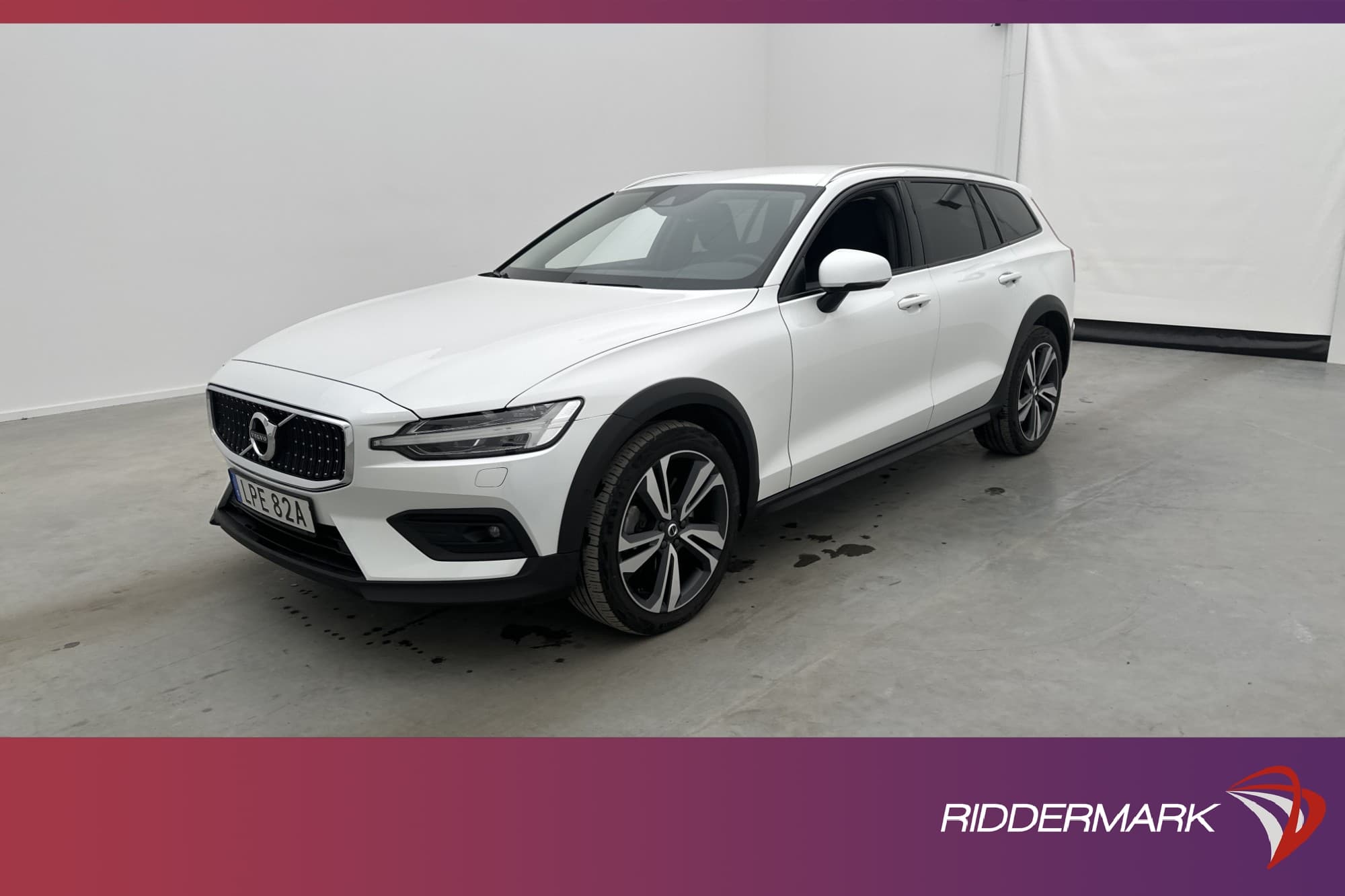 Volvo V60 Cross Country B4 AWD 197hk