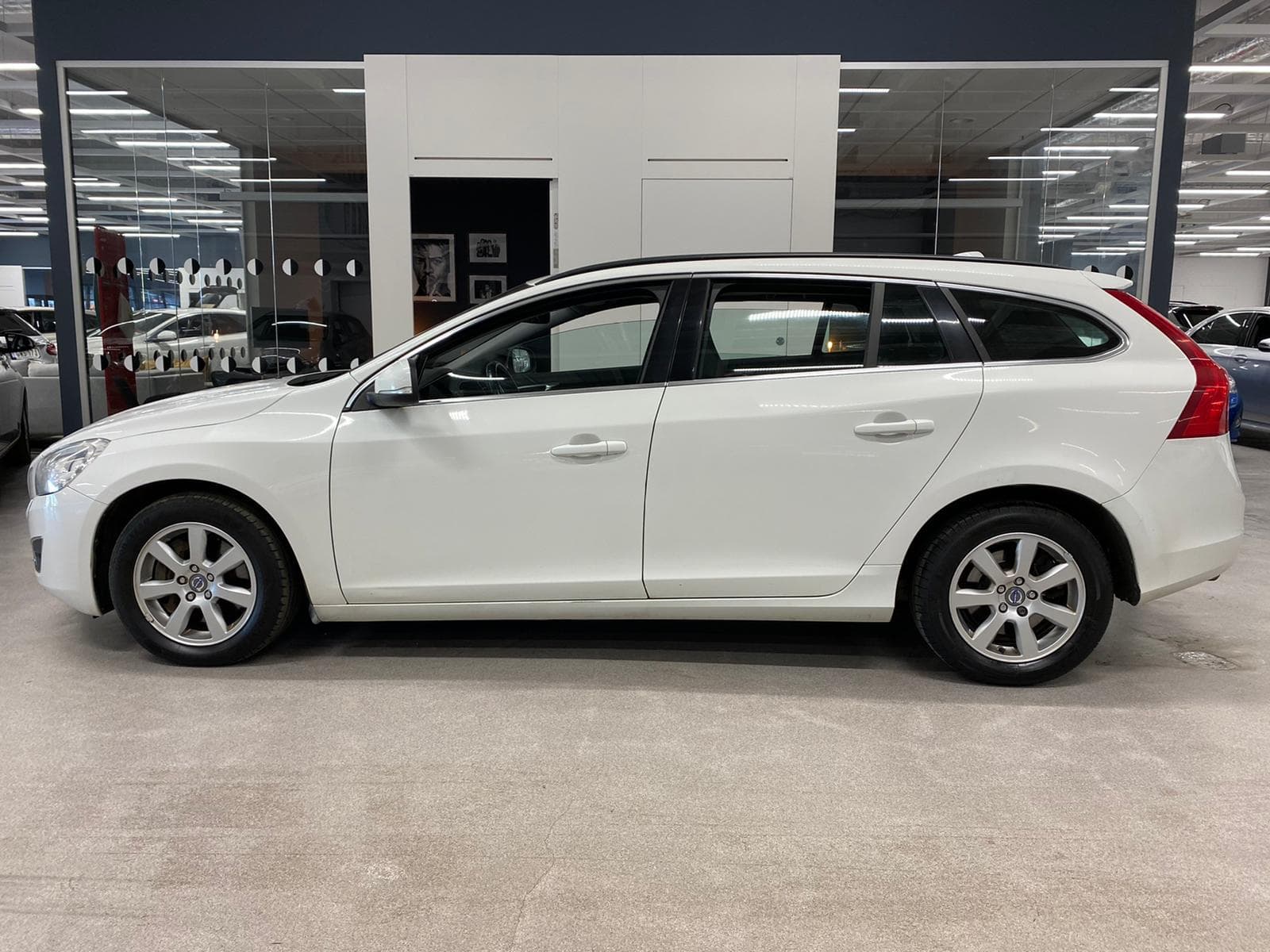 Volvo V60 D5 215hk