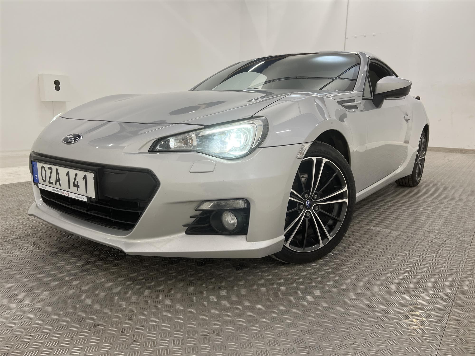 Subaru BRZ 2.0 R Sport 200hk Navi Skinn/Alcantara interiör