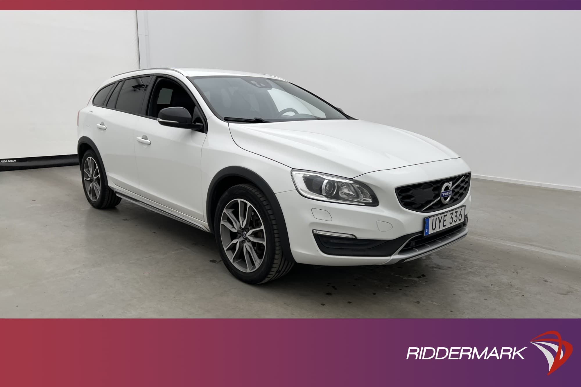 Volvo V60 Cross Country D4 AWD