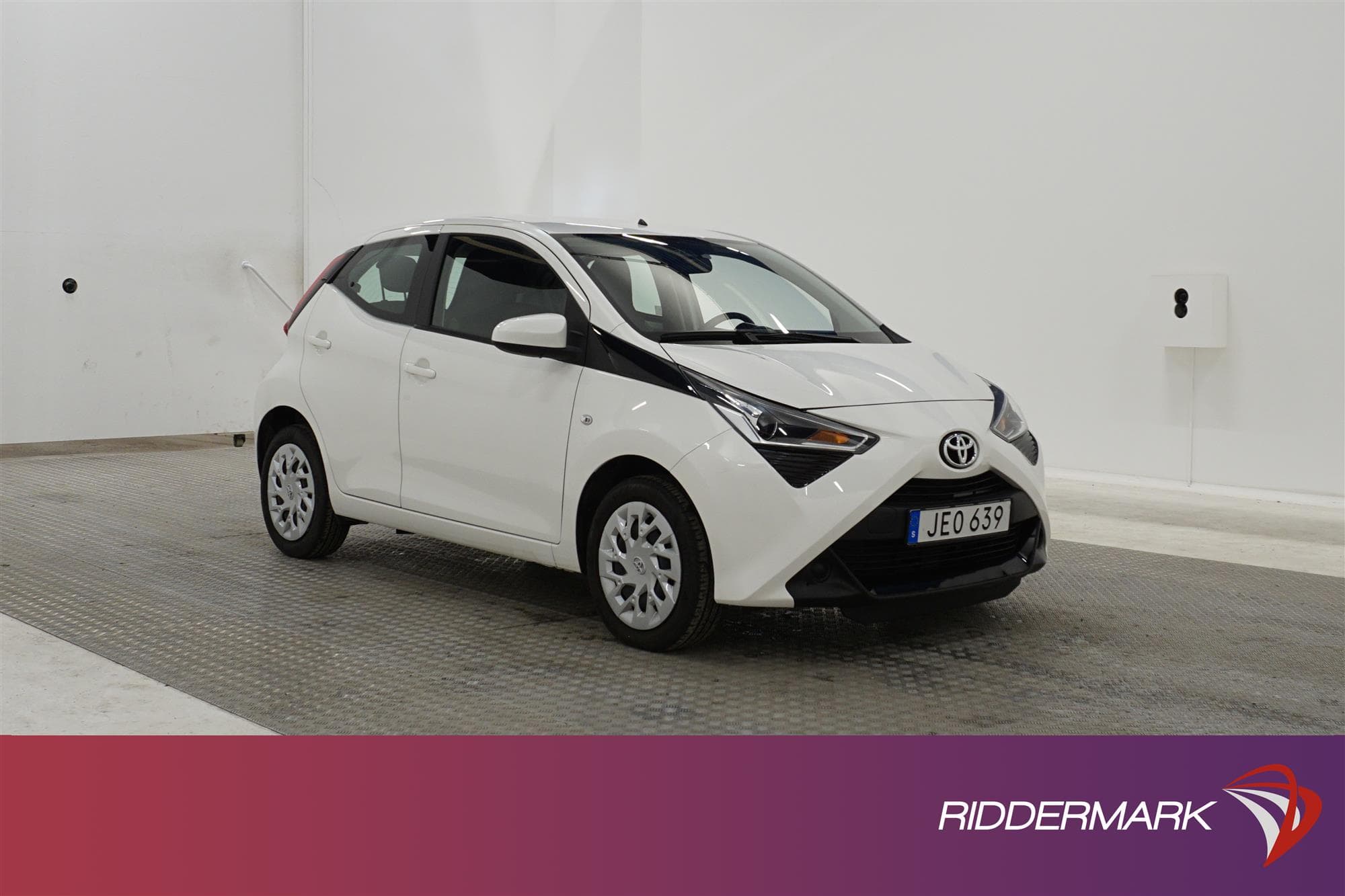Toyota Aygo 1.0 72hk B-Kamera L-Assist Låg Skatt 0,41L/mil
