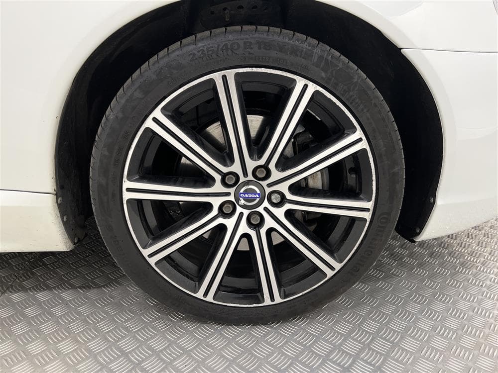 Volvo V70 II D4 AWD 181hk Dynamic Edt Momentum Classicinteriör