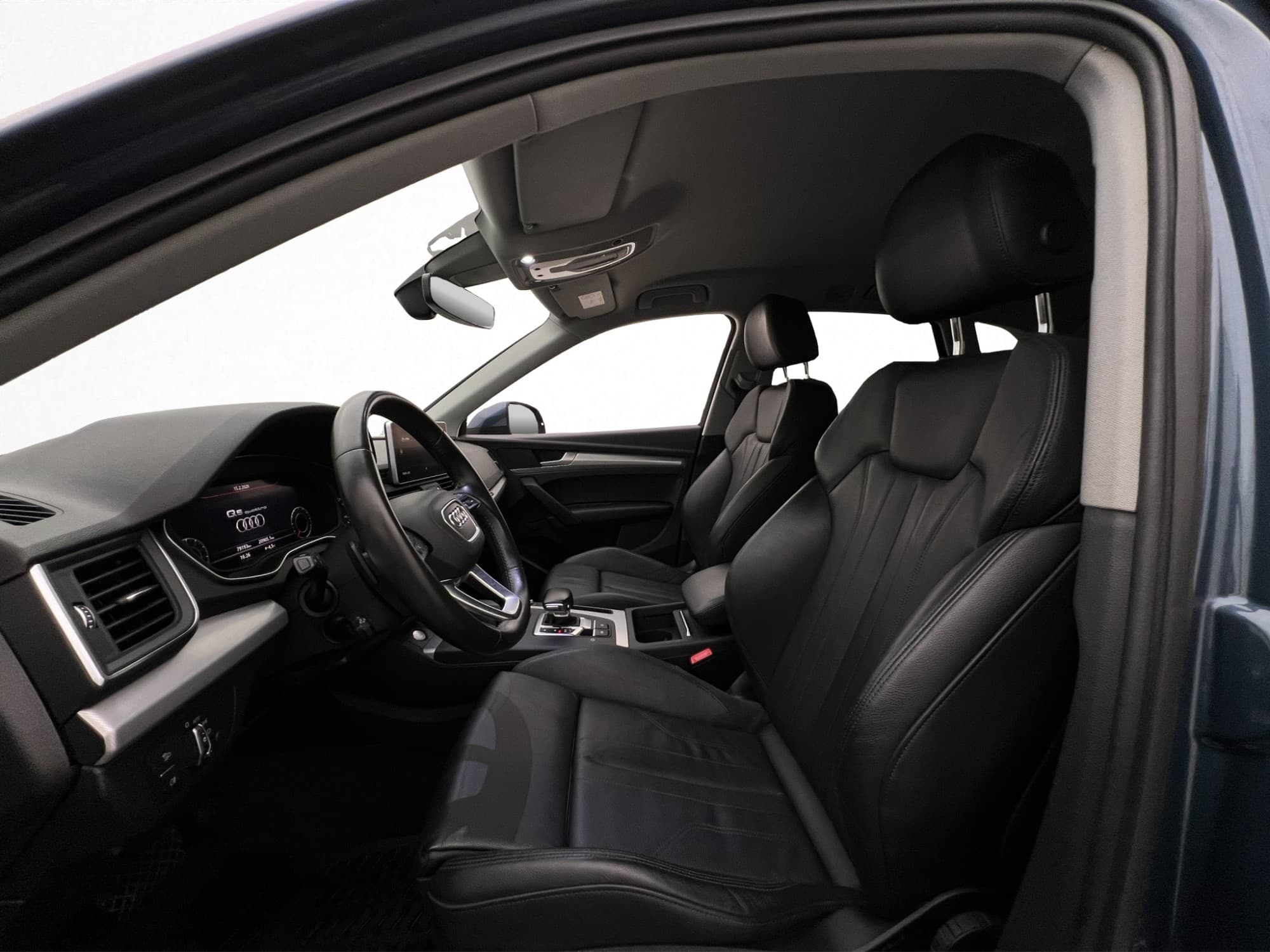 Audi Q5 2.0 TFSI Q 252hk S-Line Cockpit Skinn Matrix Drag