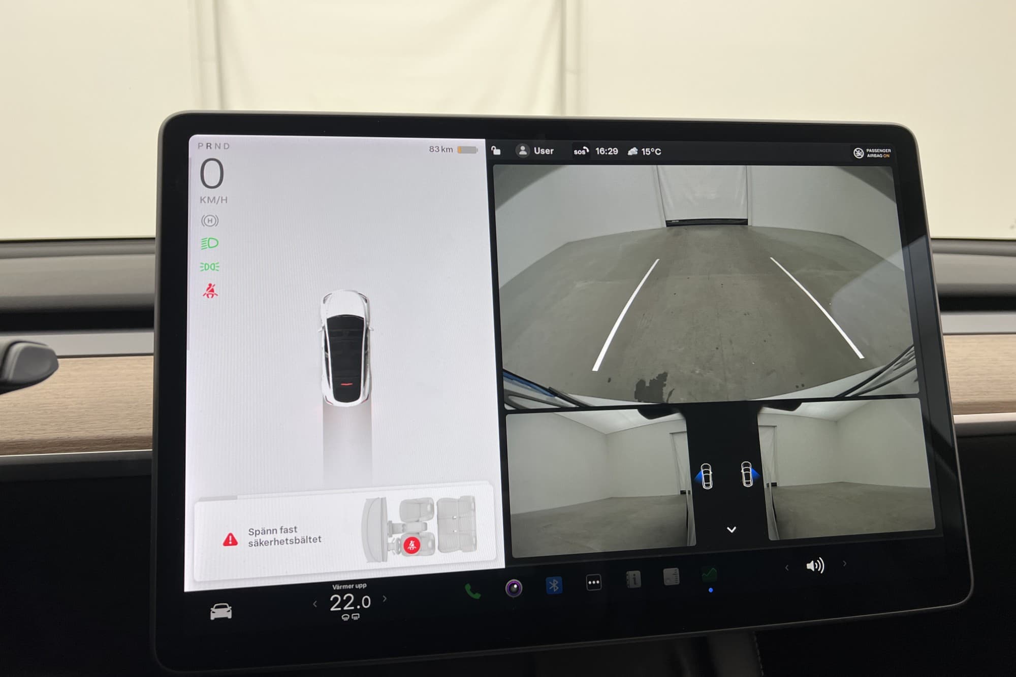 Tesla Model Y Long Range AWD Svensksåld Autopilot MOMS