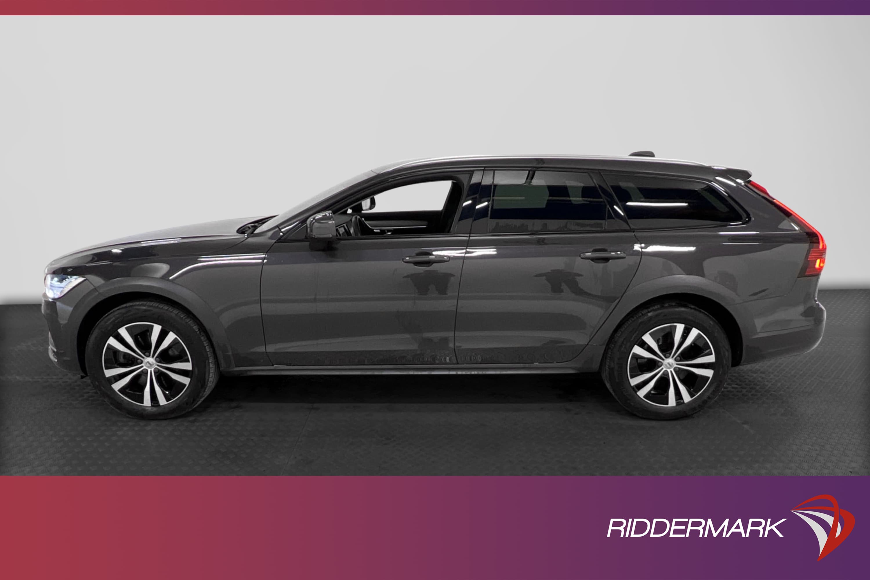 Volvo V90 Cross Country