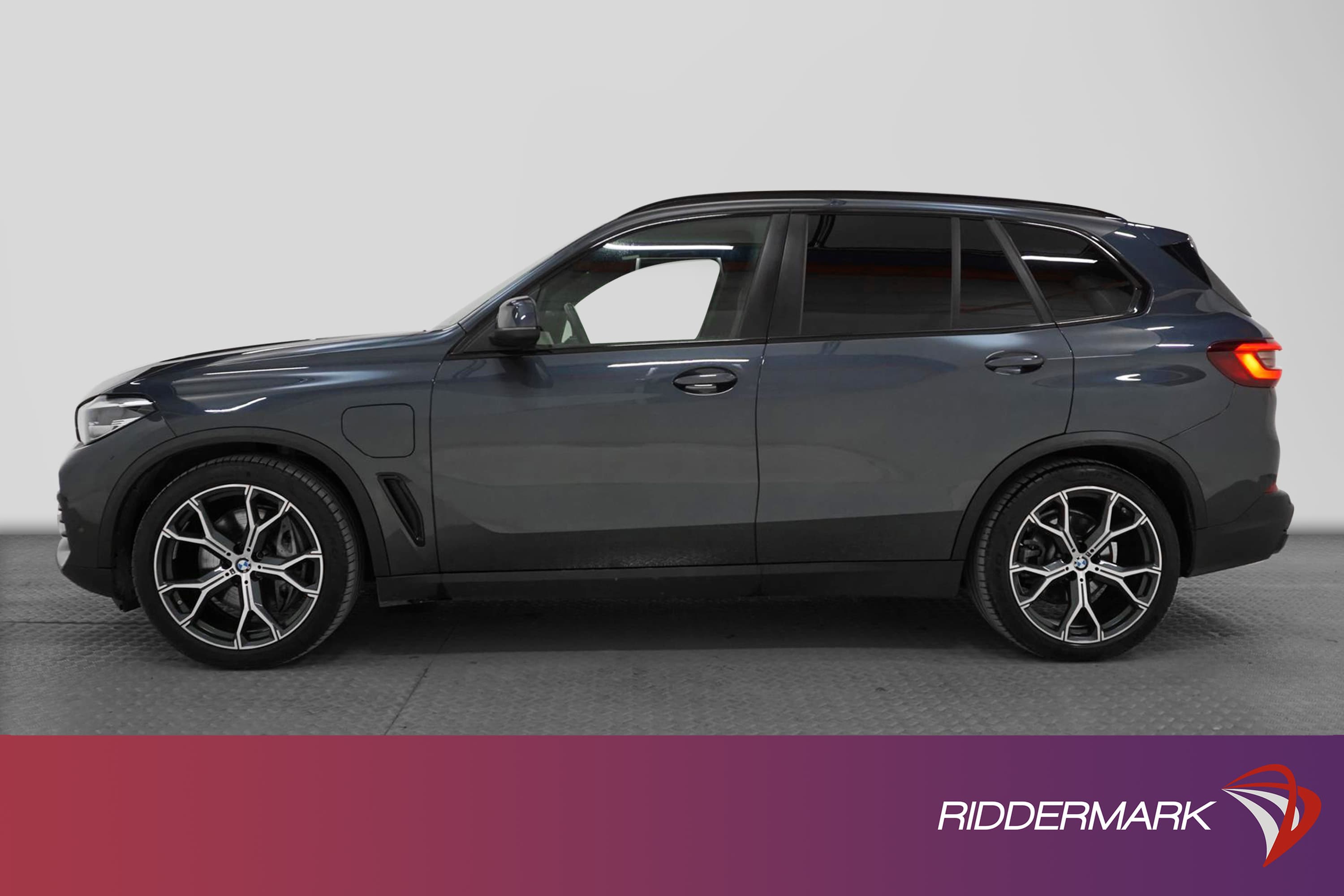 BMW X5 xDrive45e 394hk