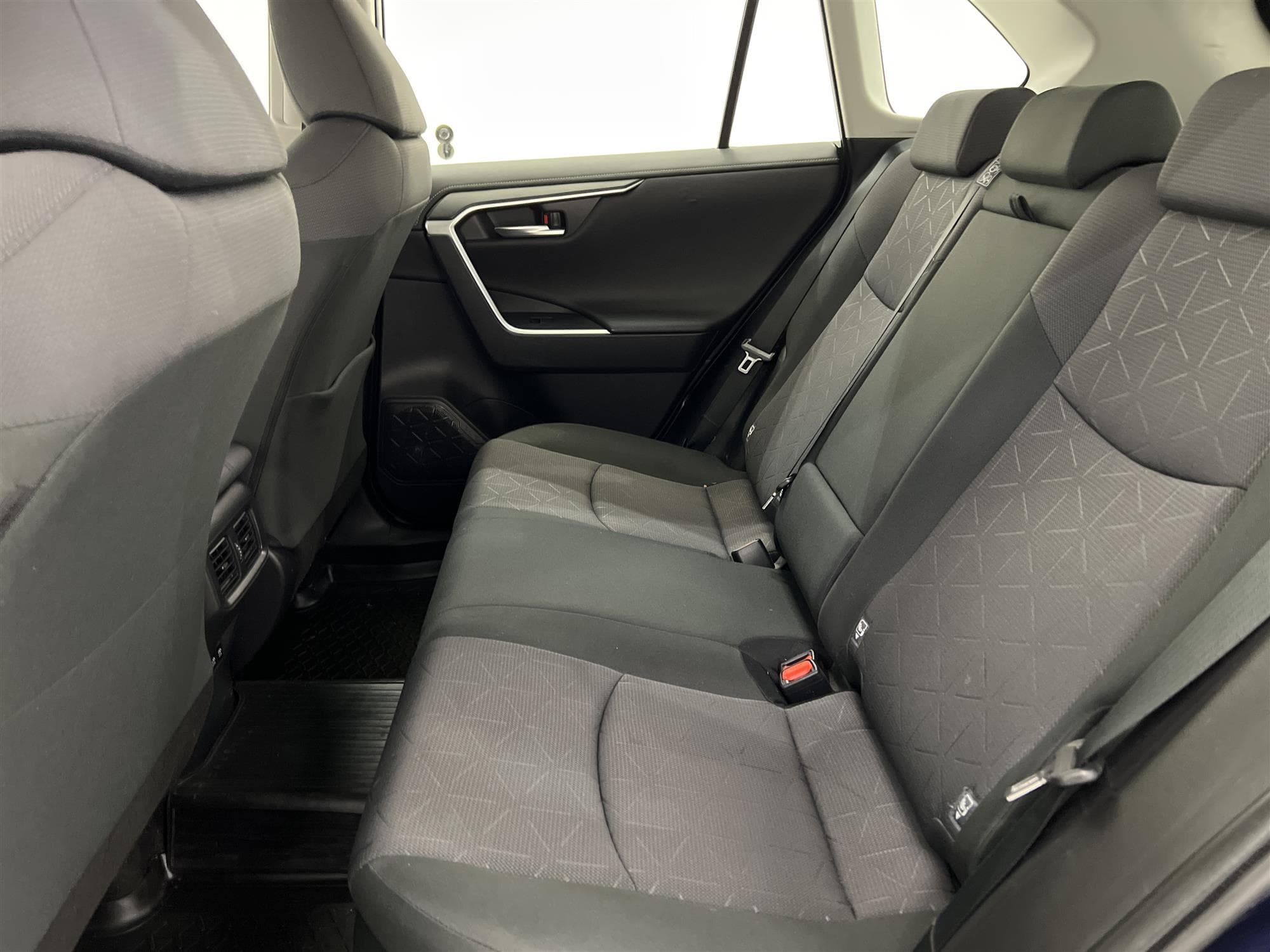 Toyota RAV4 Hybrid AWD 222hk 1 Brukare Drag Keyless B-Kam 