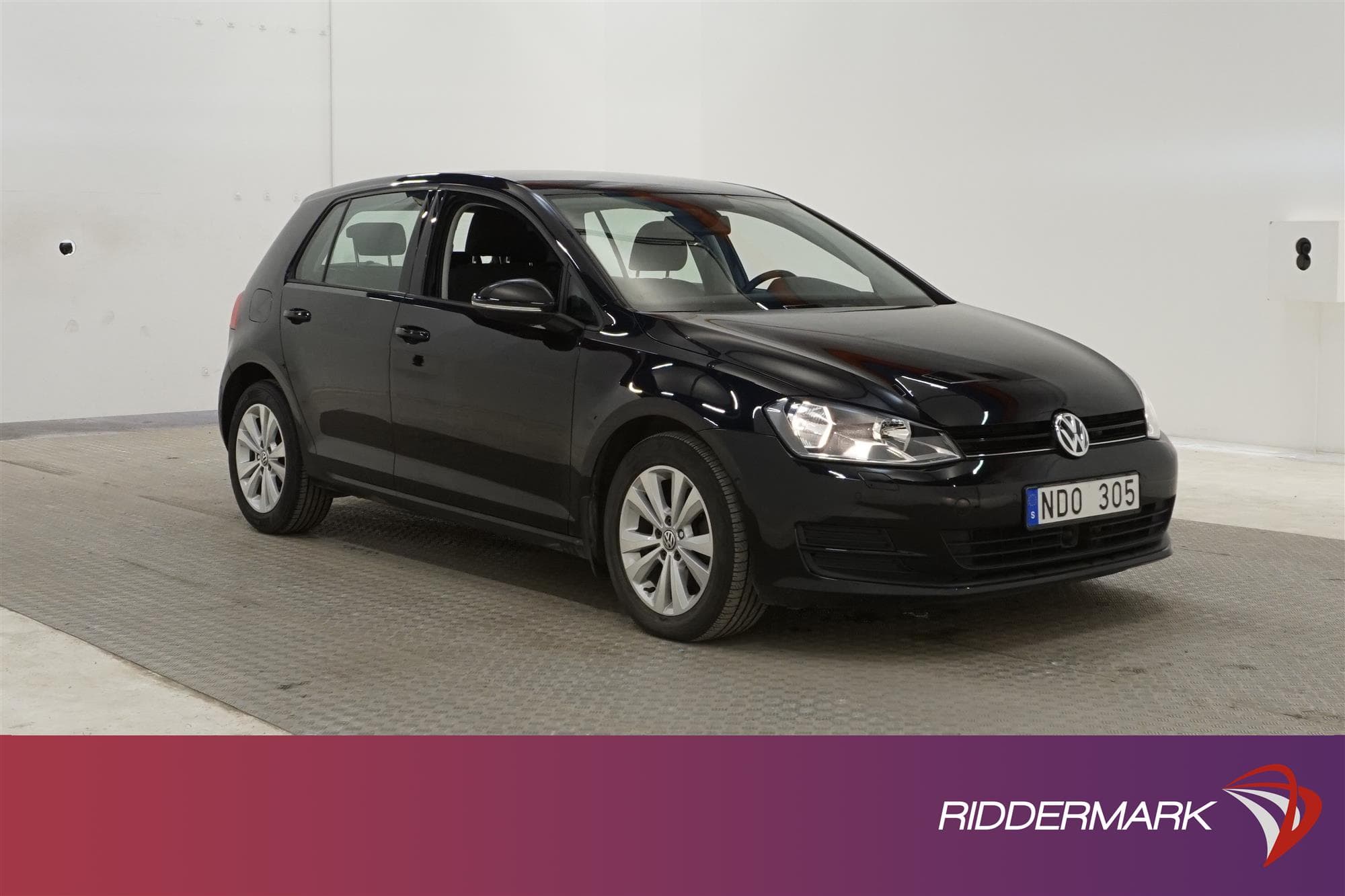Volkswagen Golf 1.6 105hk
