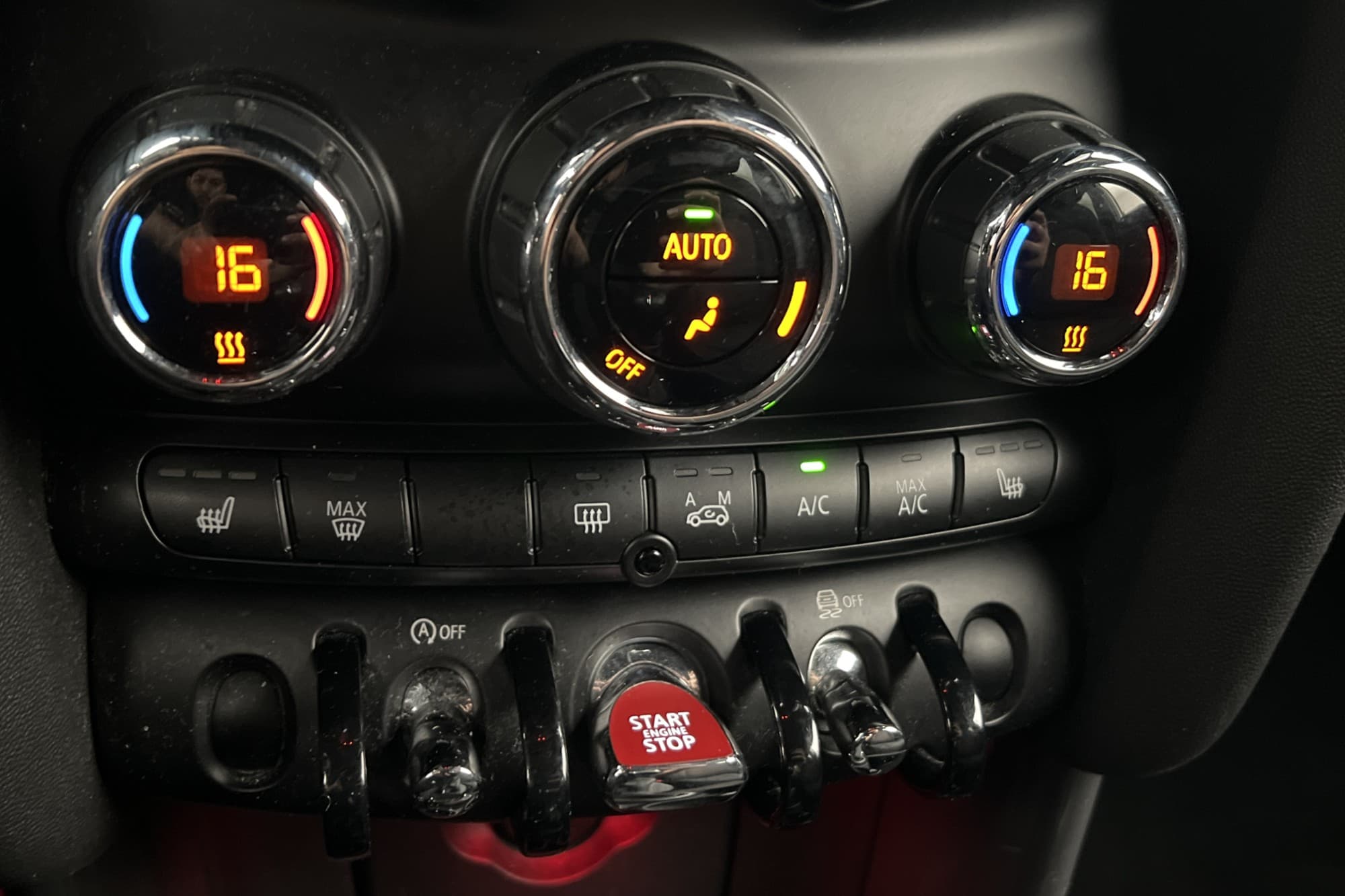 MINI Cooper 5-dörrar 136hk Pepper Excitement Connected 