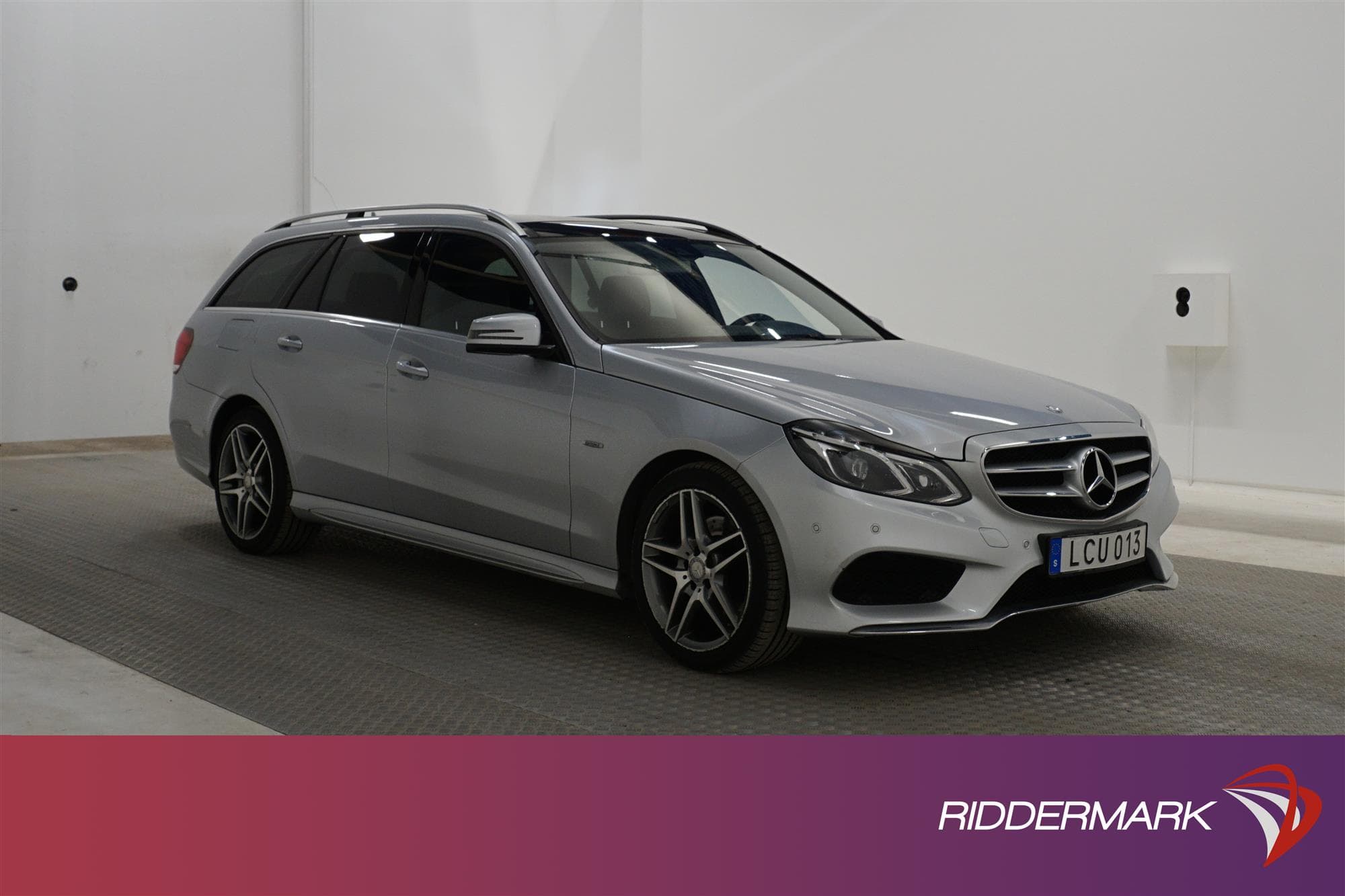 Mercedes-Benz E 220 T 170hk 4MATIC AMG Pano B-kamera Navi