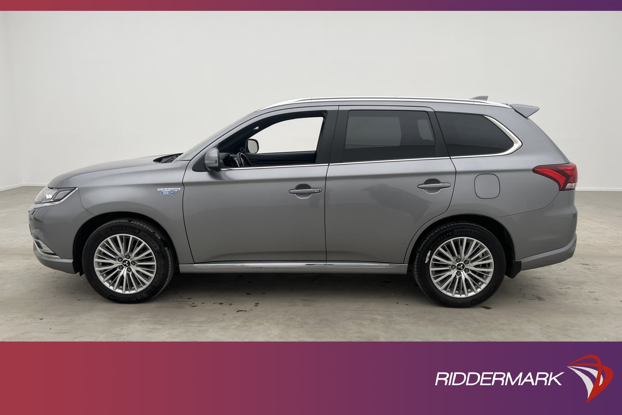 Mitsubishi Outlander PHEV 4WD 230hk