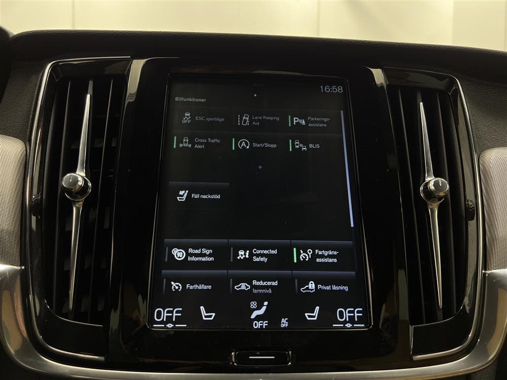 Volvo V90 D4 AWD 190hk Inscription VOC PDC Navi Drag Välserv