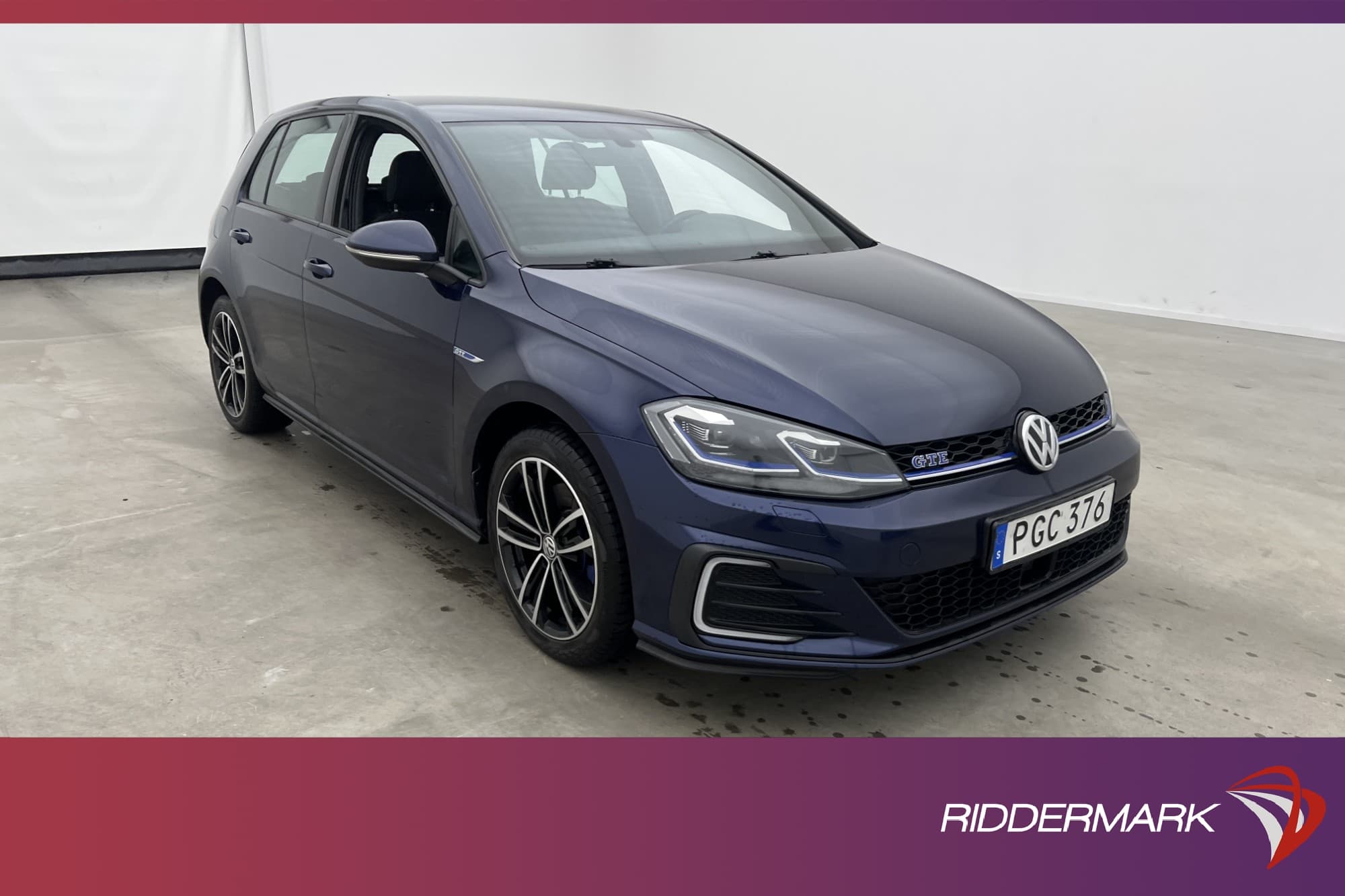 Volkswagen Golf GTE 204hk
