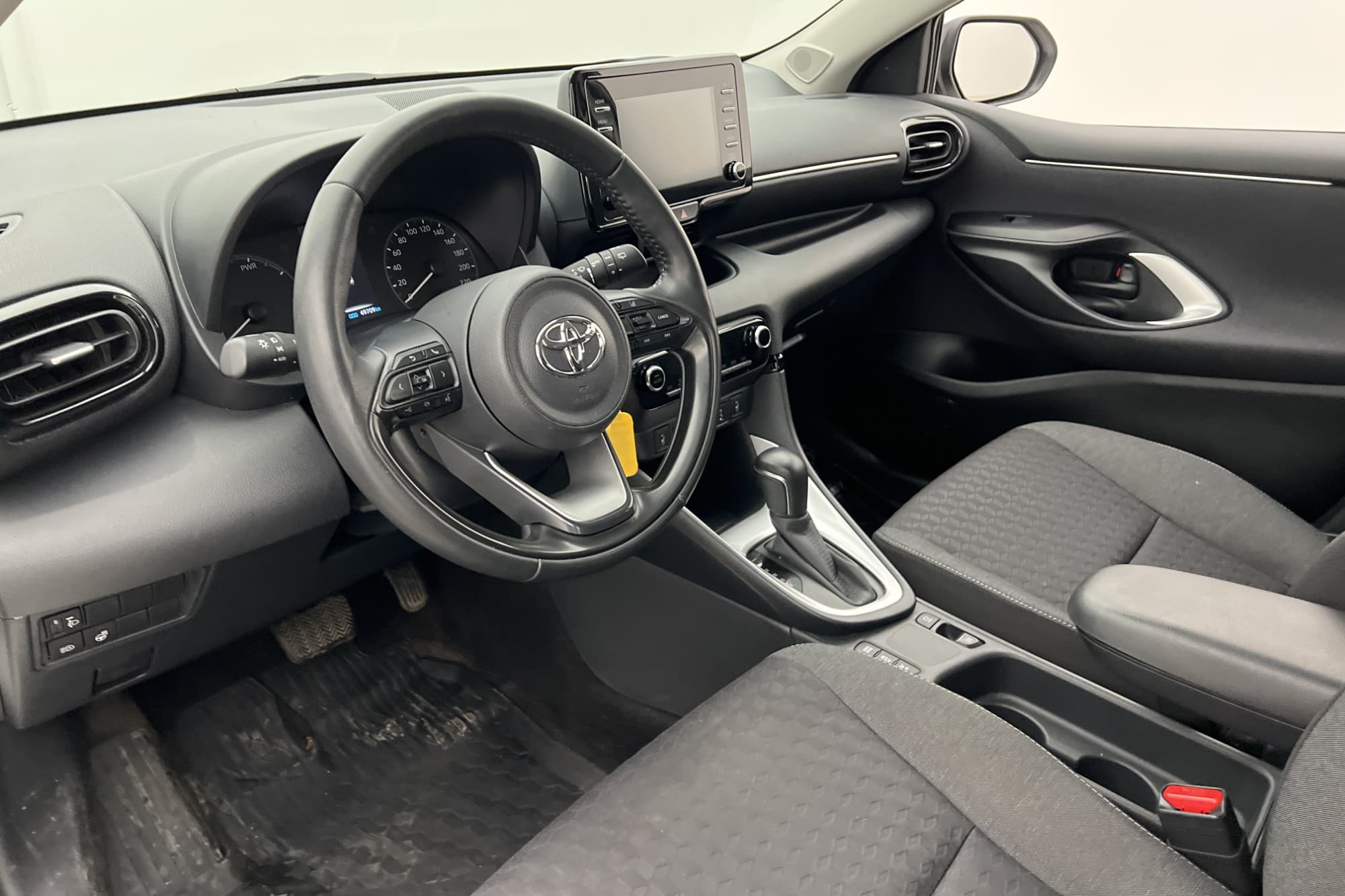 Toyota Yaris Hybrid CVT 116hk Active B-Kam Rattvärme MOMS