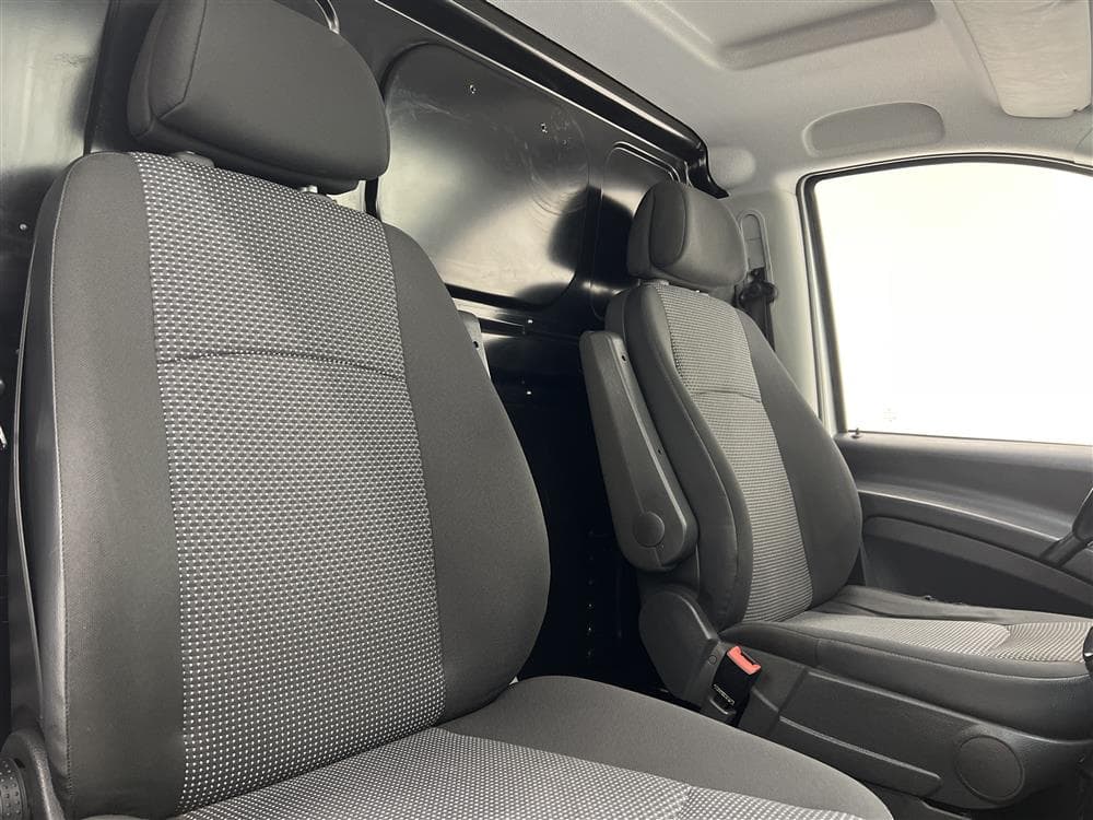 Mercedes Vito 113 CDI Aut 136hk 4Matic Lång Drag Värmare interiör