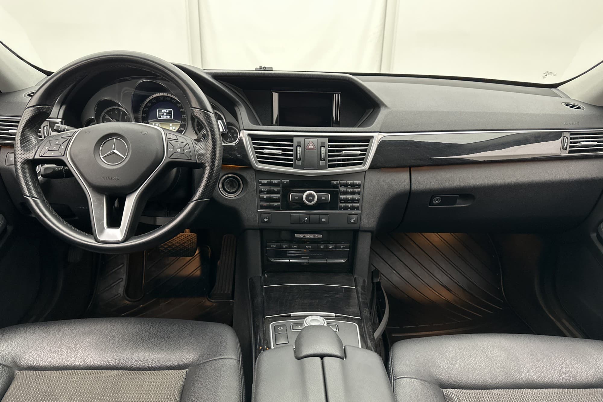 Mercedes-Benz E 250 Sedan 204hk Avantgarde Navi Dragkrok