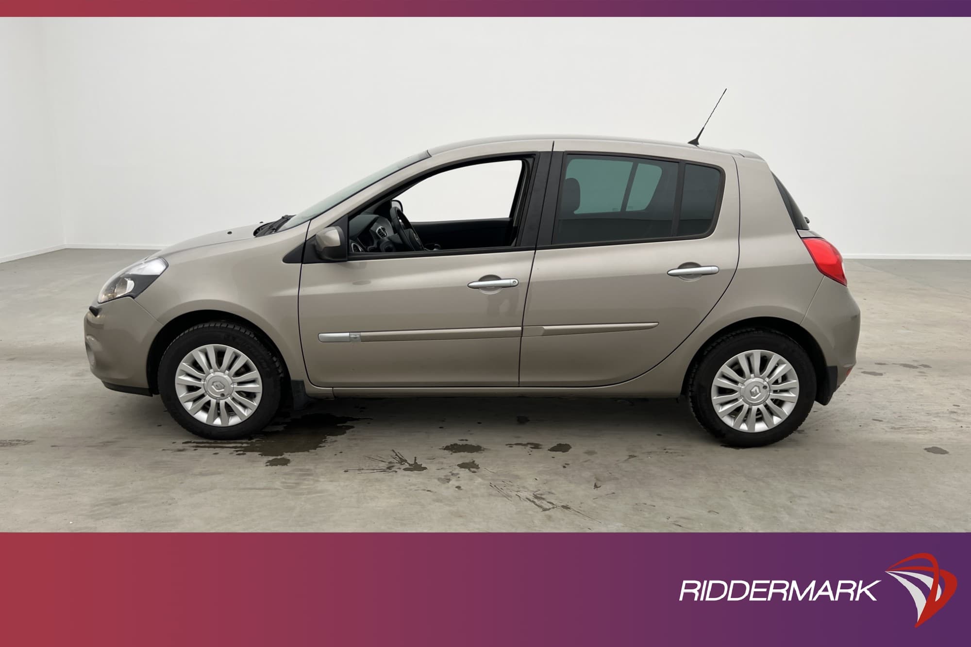 Renault Clio Halvkombi 1.2 888 Skatt