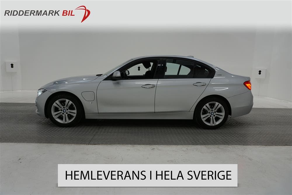 BMW 330e Sedan 252hk