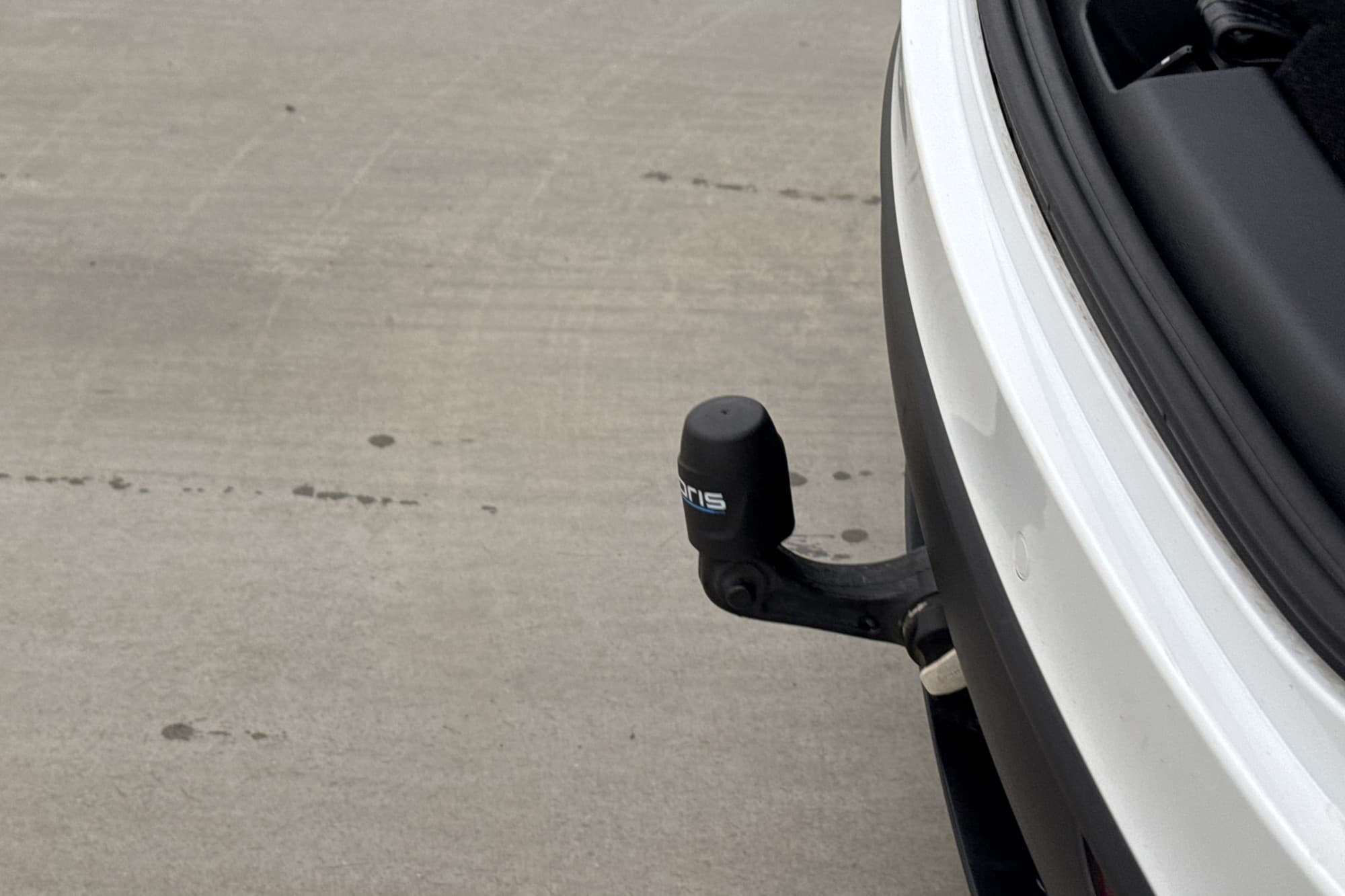 Tesla Model Y Long Range AWD Autopilot Drag Svensksåld