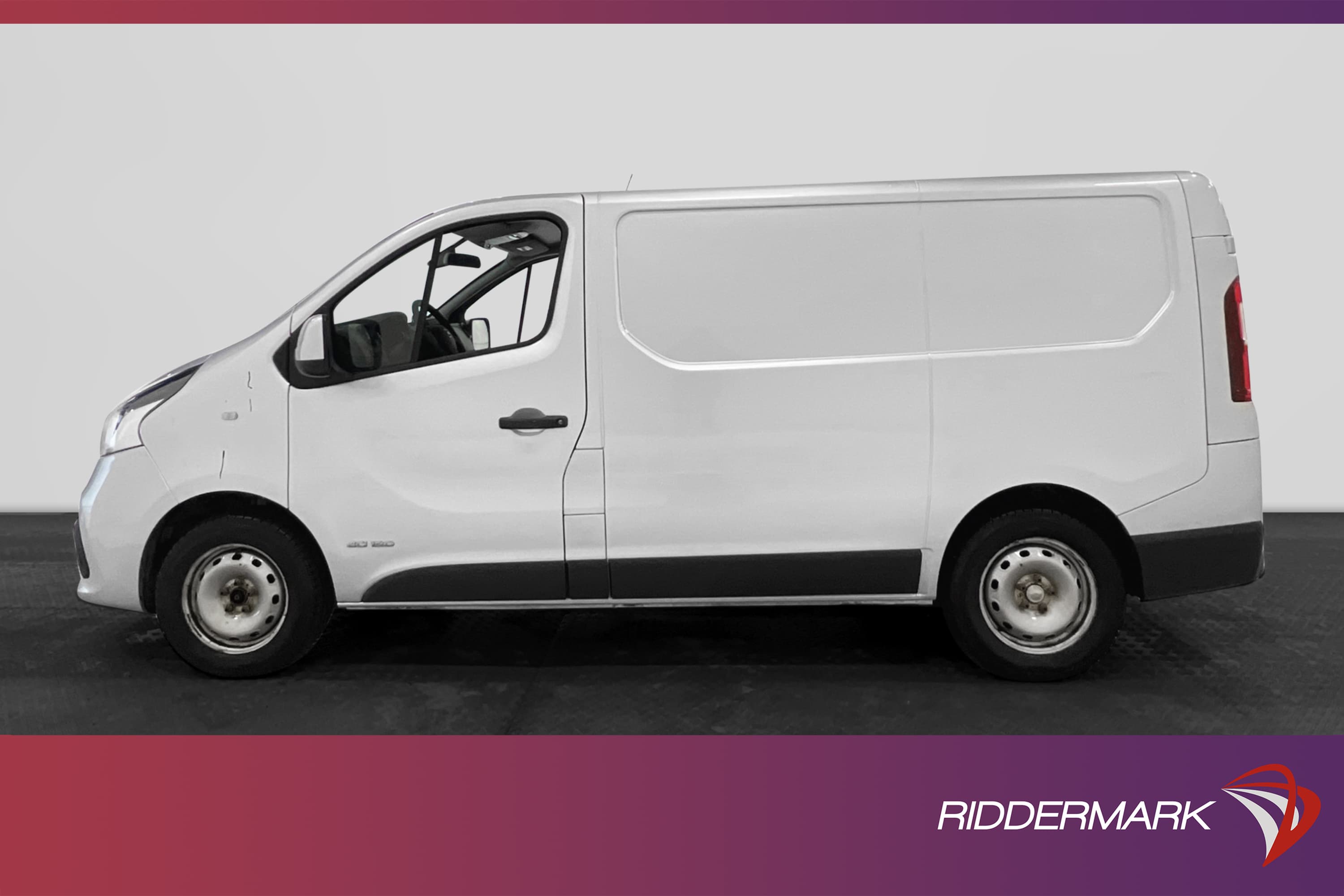 Nissan NV300