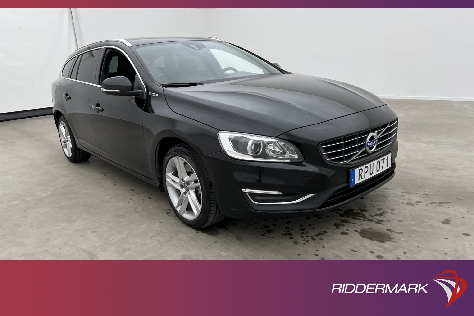 Volvo V60 D5 Plug-in Hybrid AWD