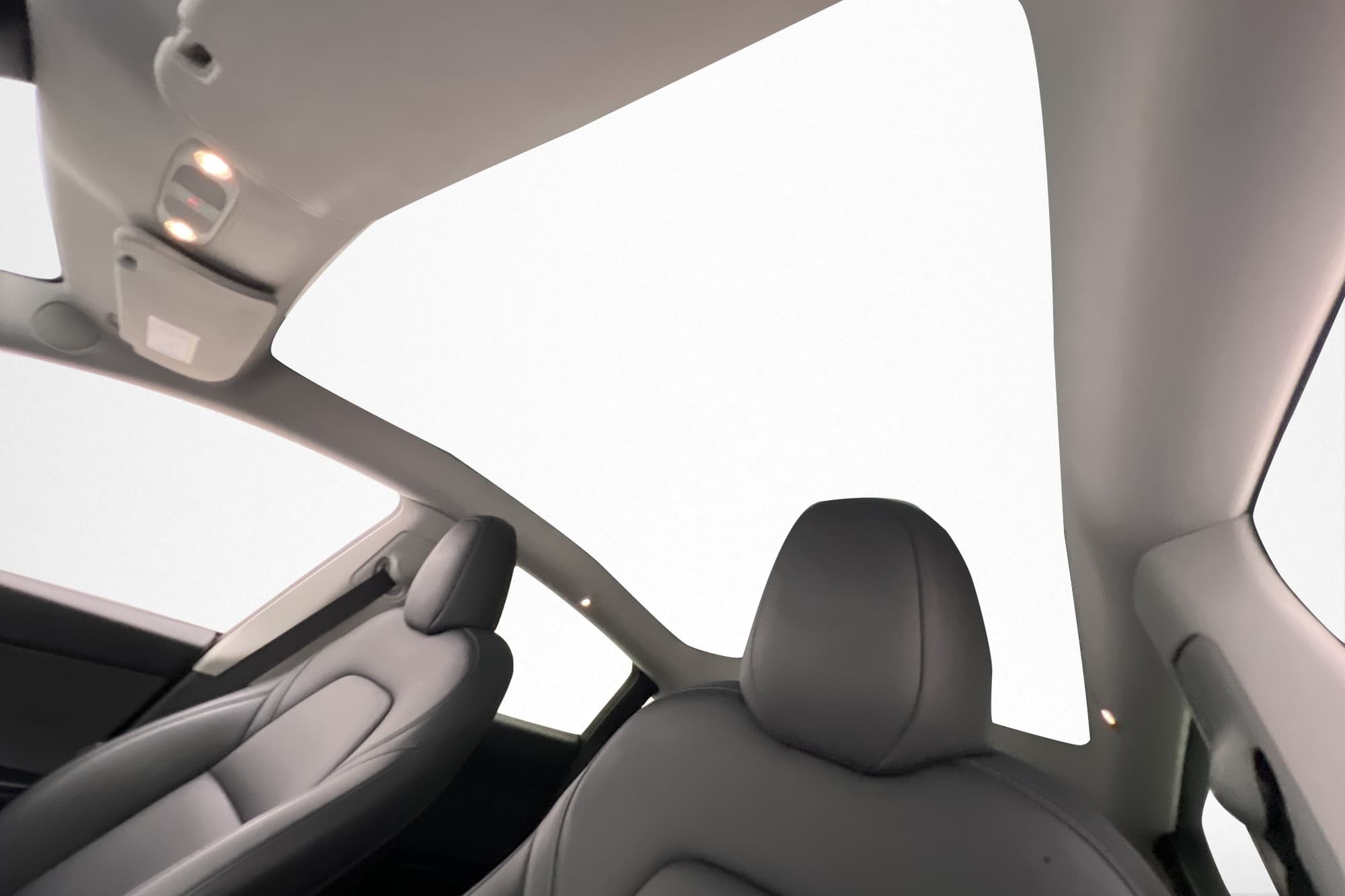 Tesla Model Y Standard Range AP Pano Kamera Drag Moms AP