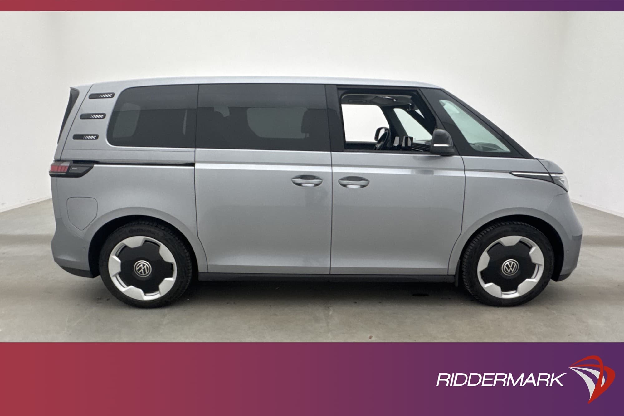 Volkswagen ID. Buzz Pro 82kWh Värm Drag B-Kamera 5-Sits Moms