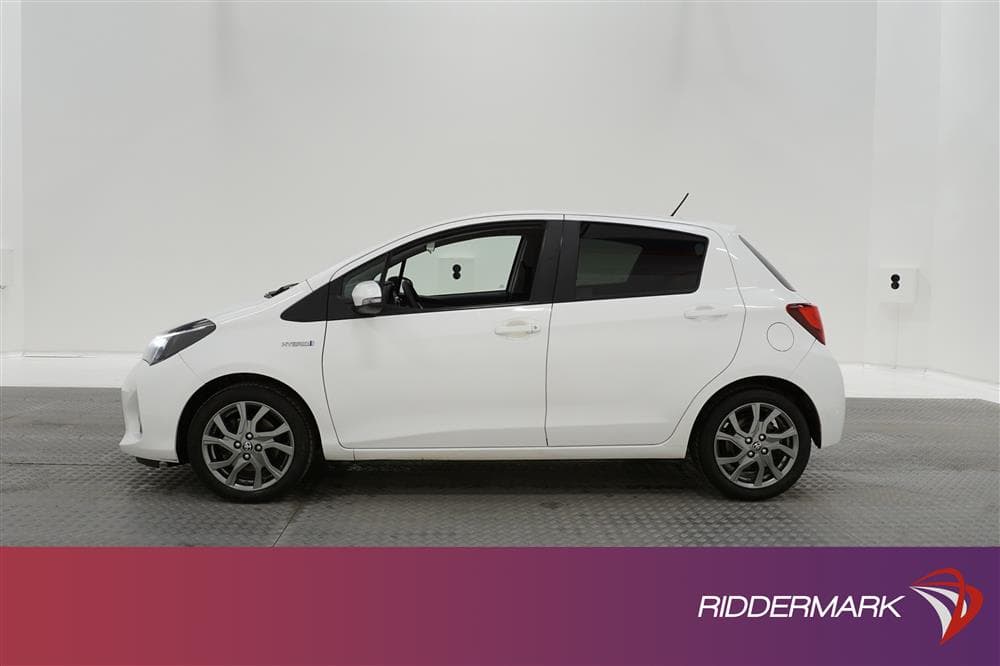 Toyota Yaris Hybrid e-CVT 101hk B-Kam