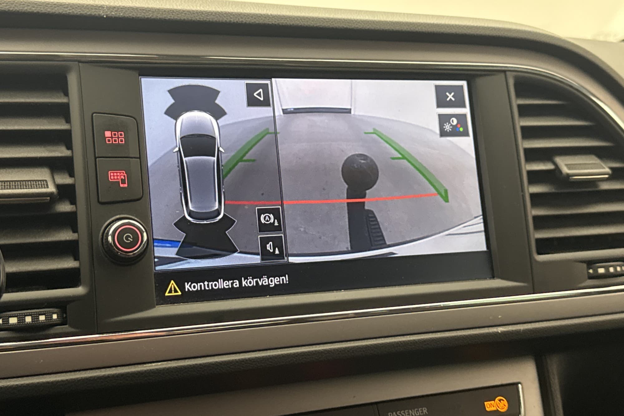 SEAT Leon X-Perience M&K-Värmare Kamera CarPlay Dragkrok