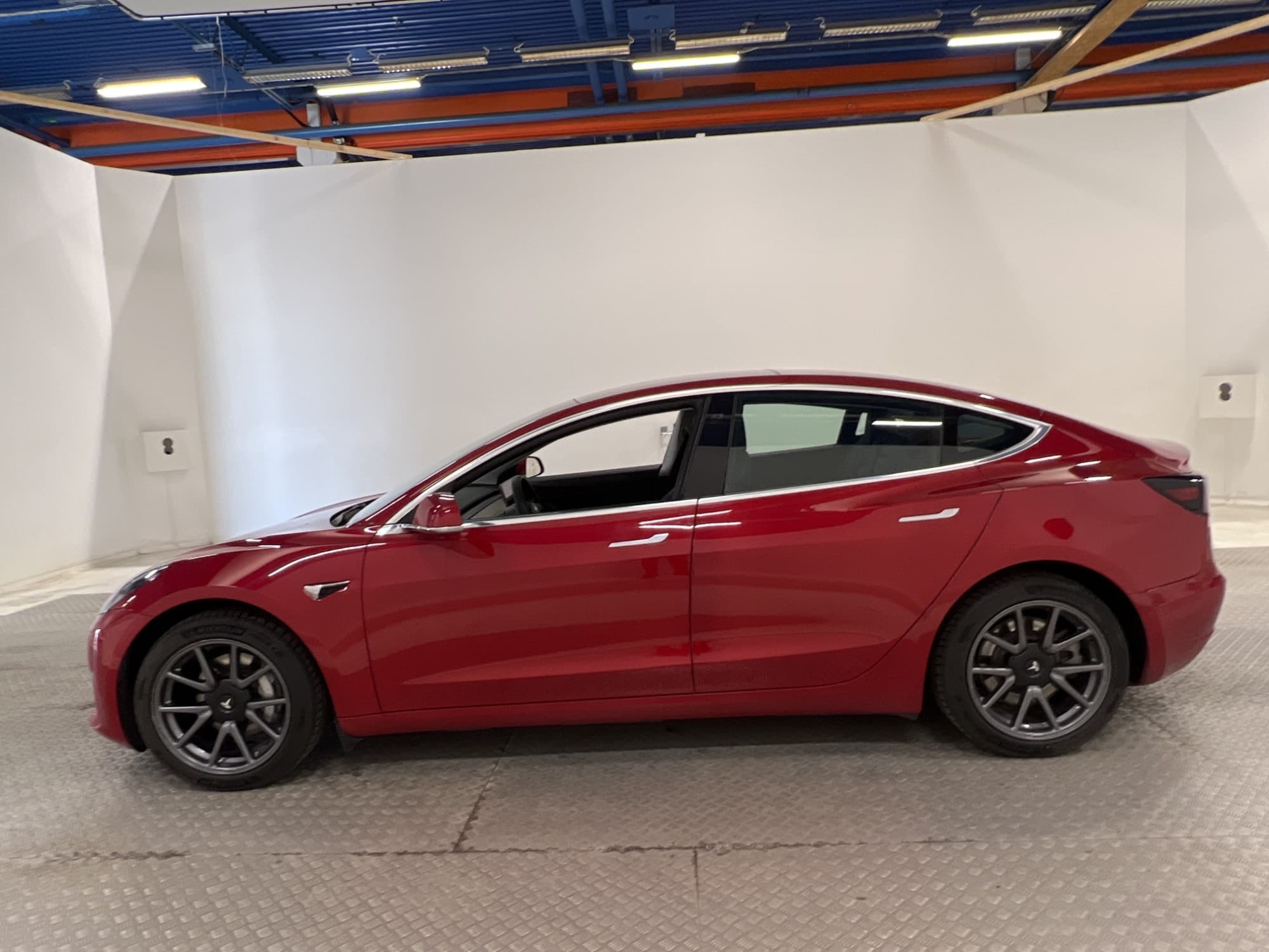 Tesla Model 3 Long Range AWD 440hk