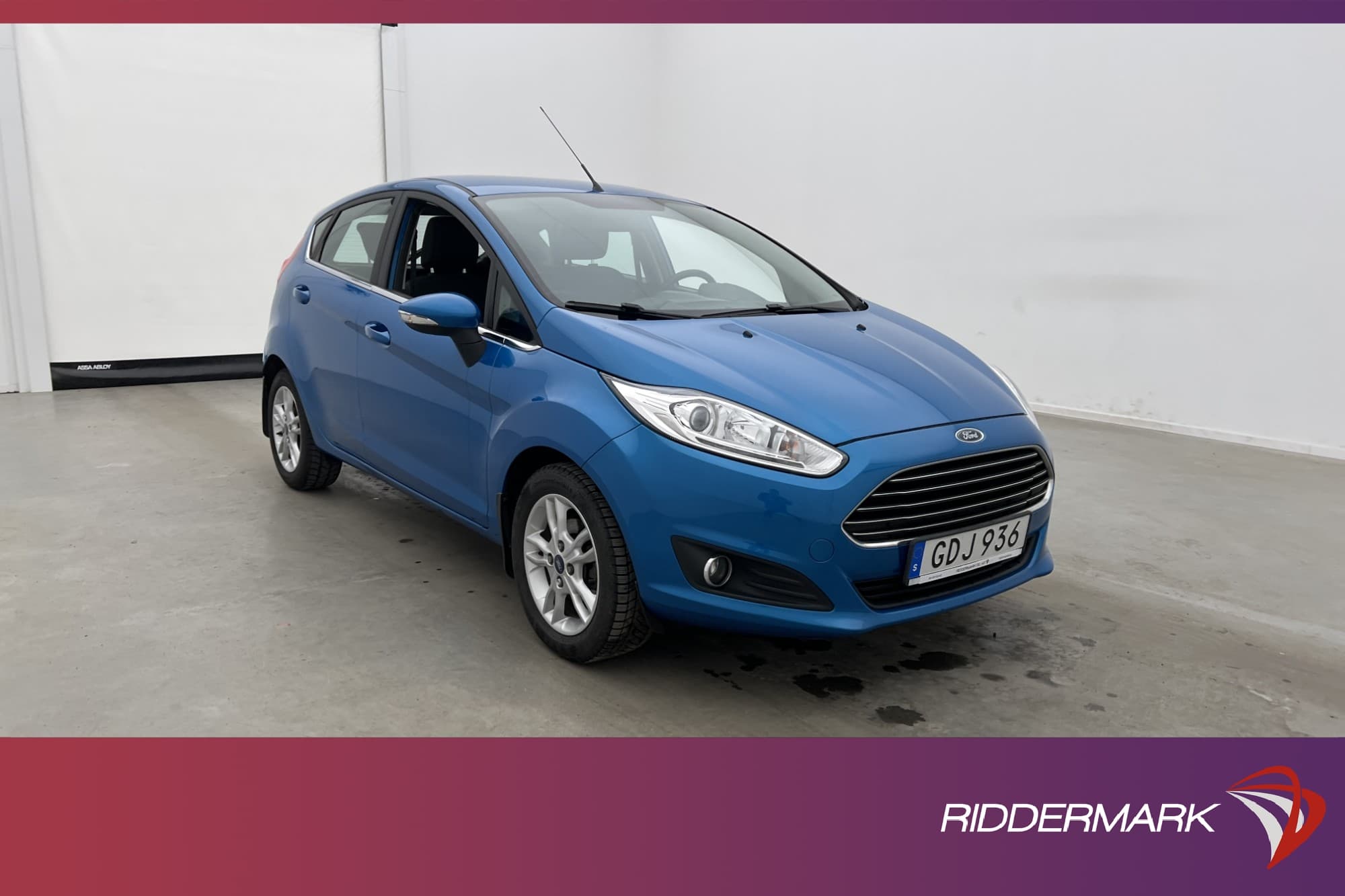 Ford Fiesta EcoBoost 100hk Titanium  Bluetooth Låg-Skatt