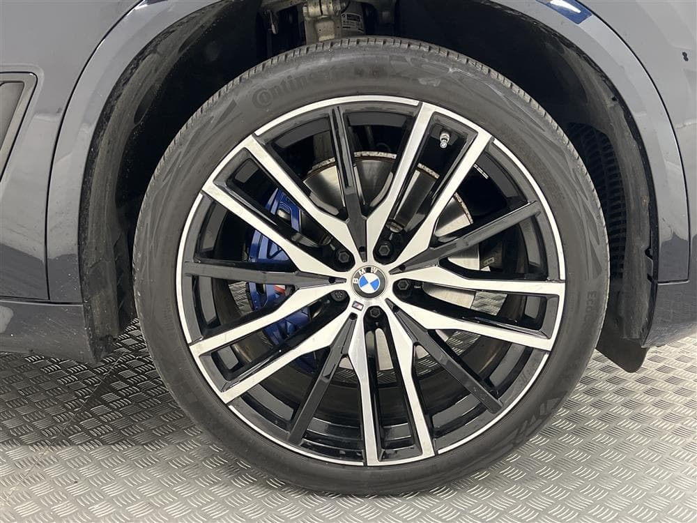 BMW X5 xDrive30d 286hk MHEV Innovation 360 Harman Pano interiör