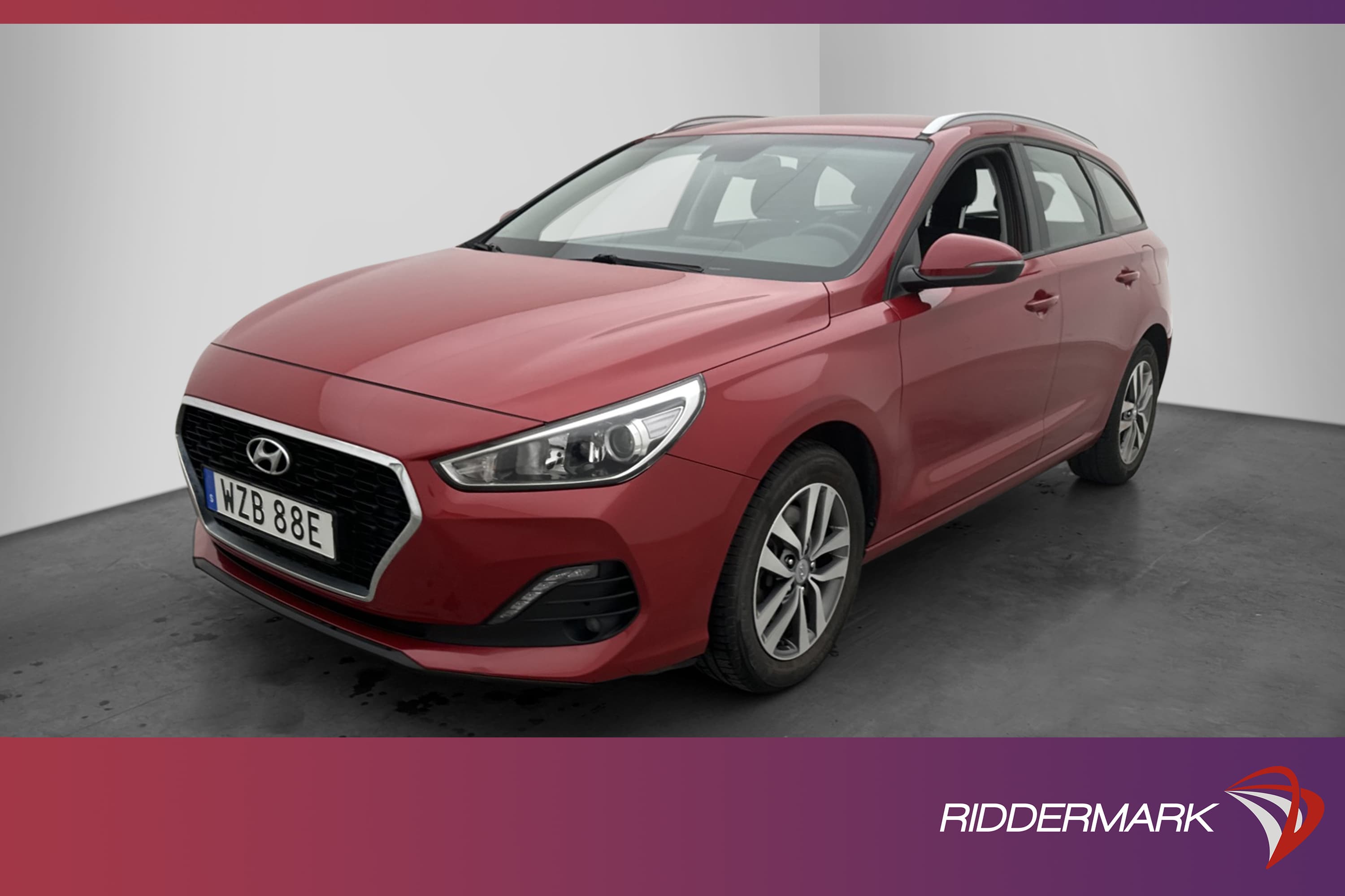 Hyundai i30 T-GDI 120hk Kamera Keyless CarPlay Rattvärme