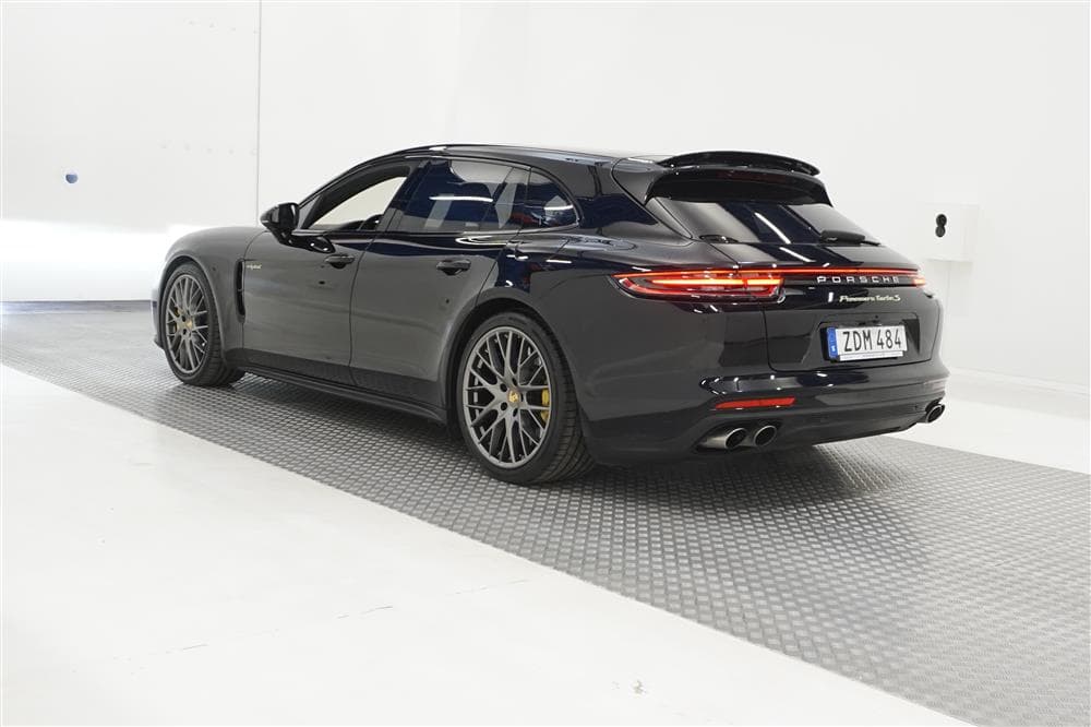 Porsche Panamera Turbo S E-Hybrid 680hk Kolfiber Pano Burmes