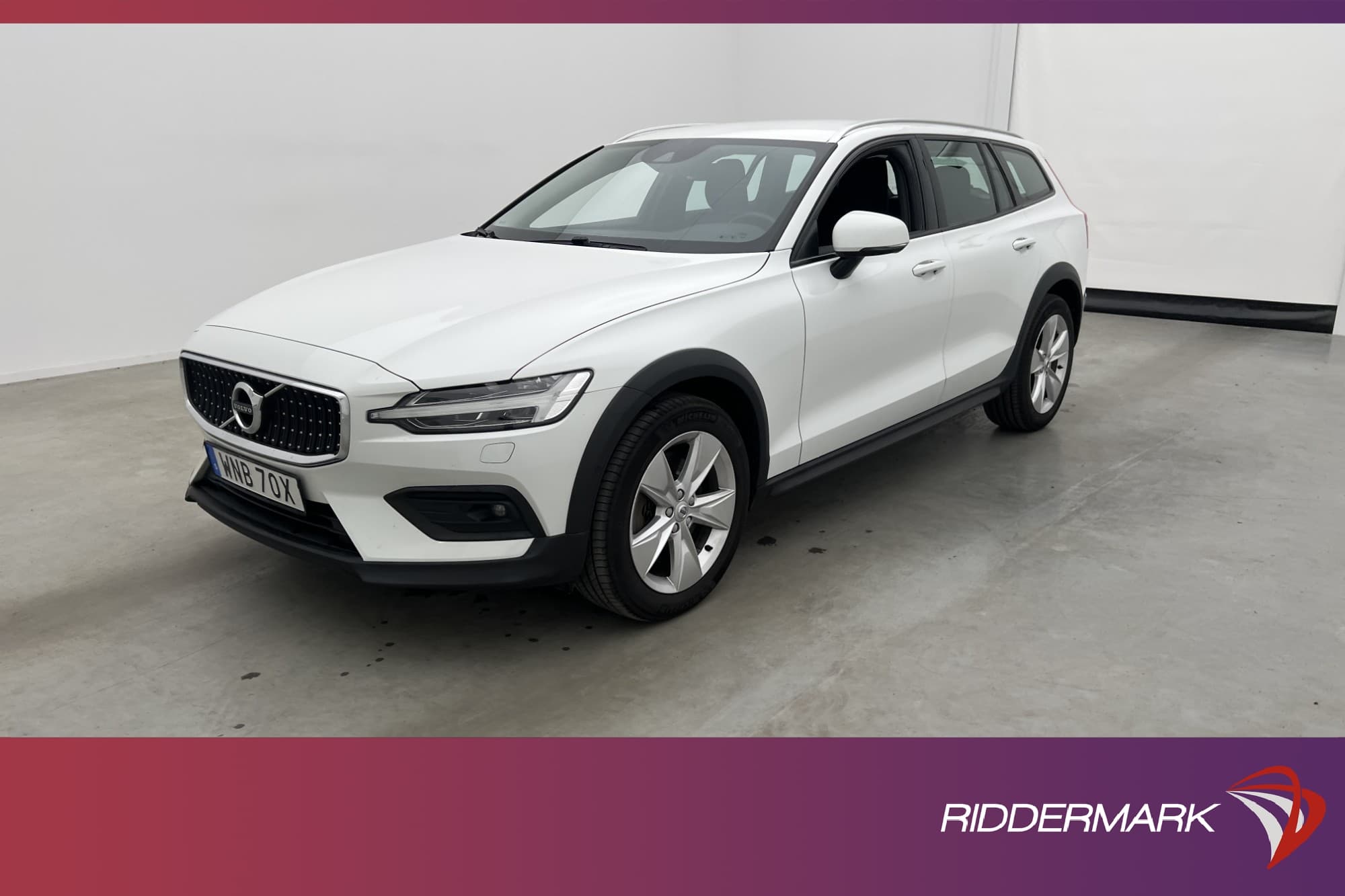 Volvo V60 Cross Country B4 AWD 197hk