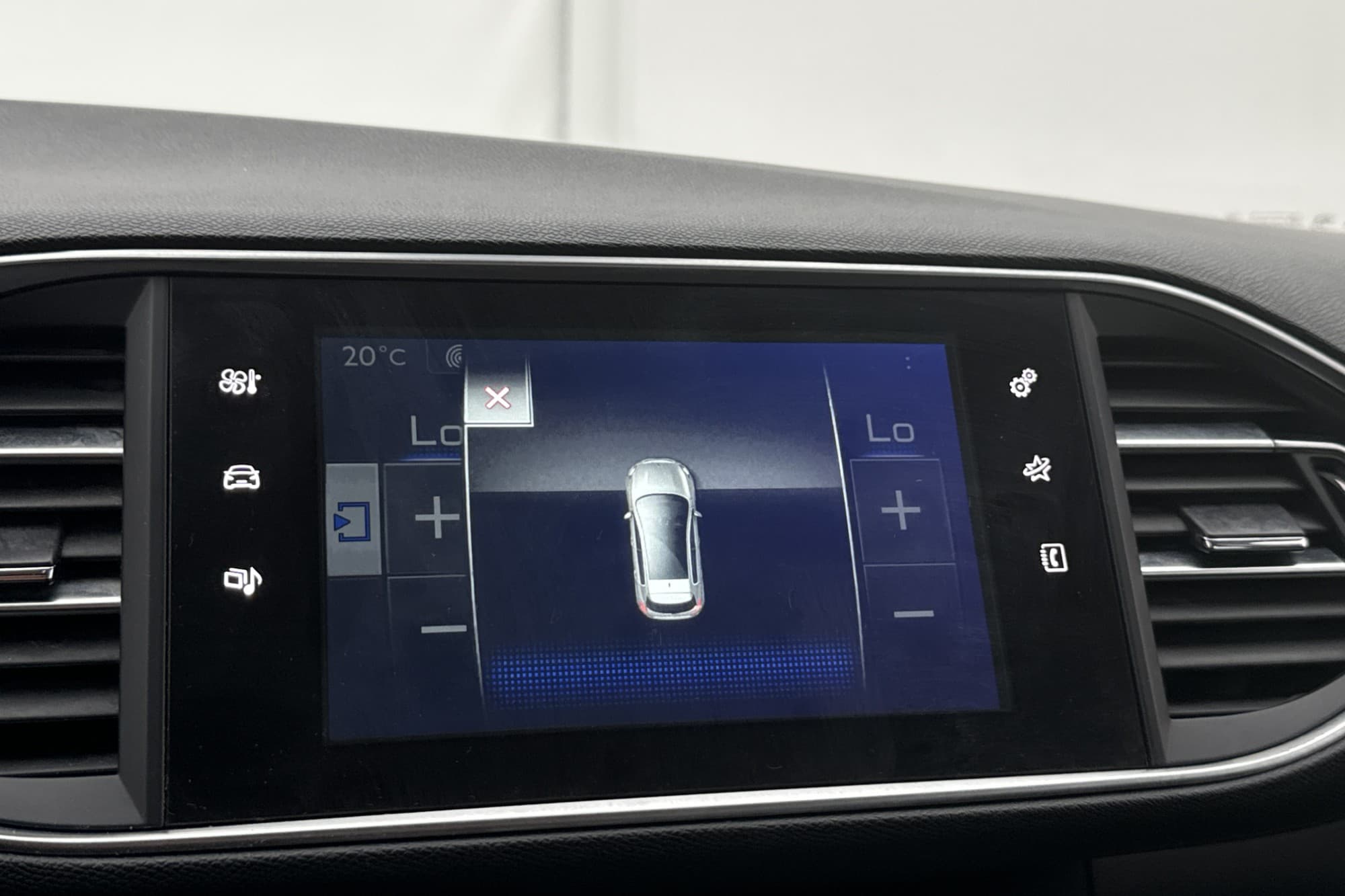 Peugeot 308 1.6 BlueHDI 120hk Active Sensorer Farthållare