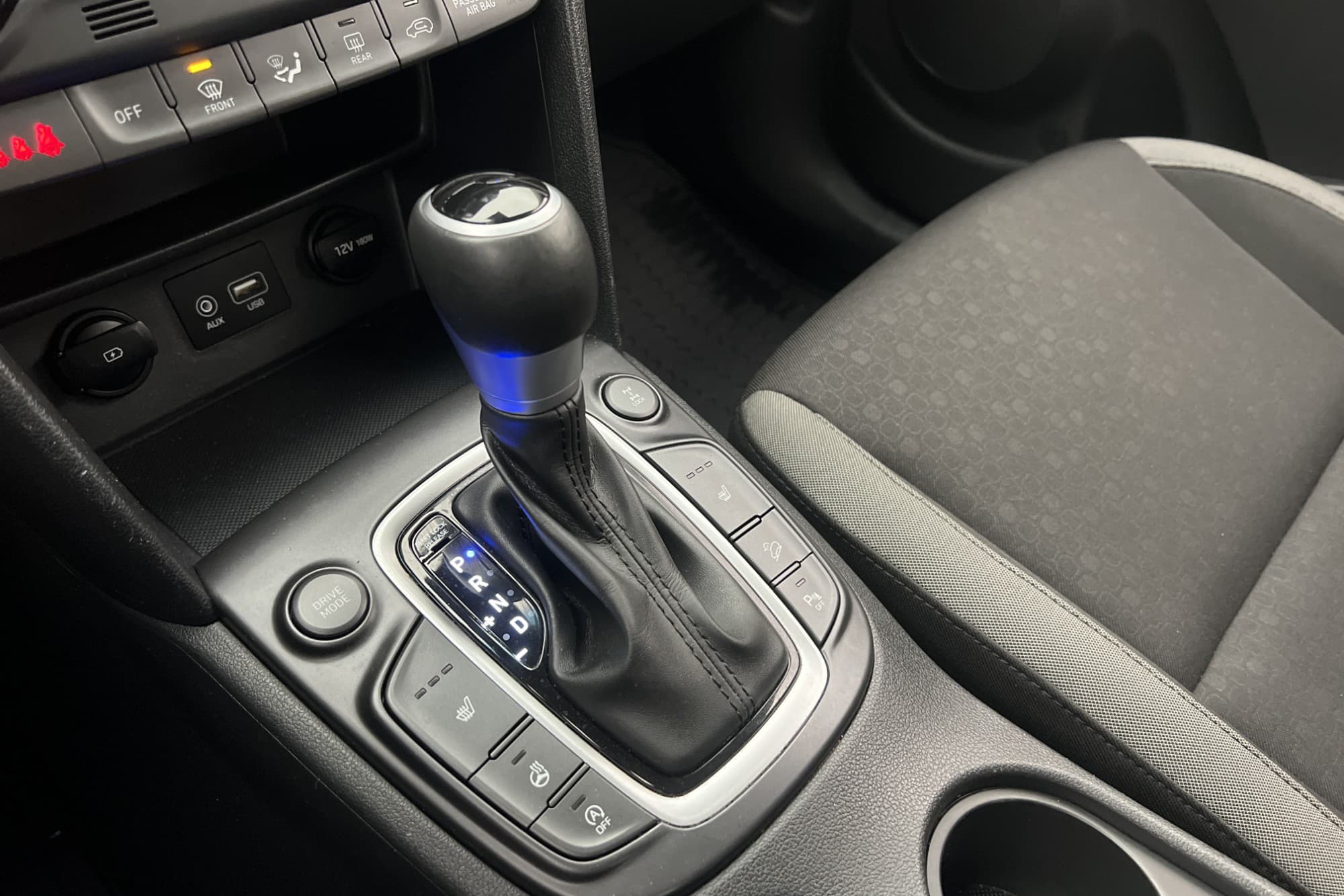 Hyundai Kona 1.6 CRDi AWD Trend Kamera Rattvärm CarPlay MOMS