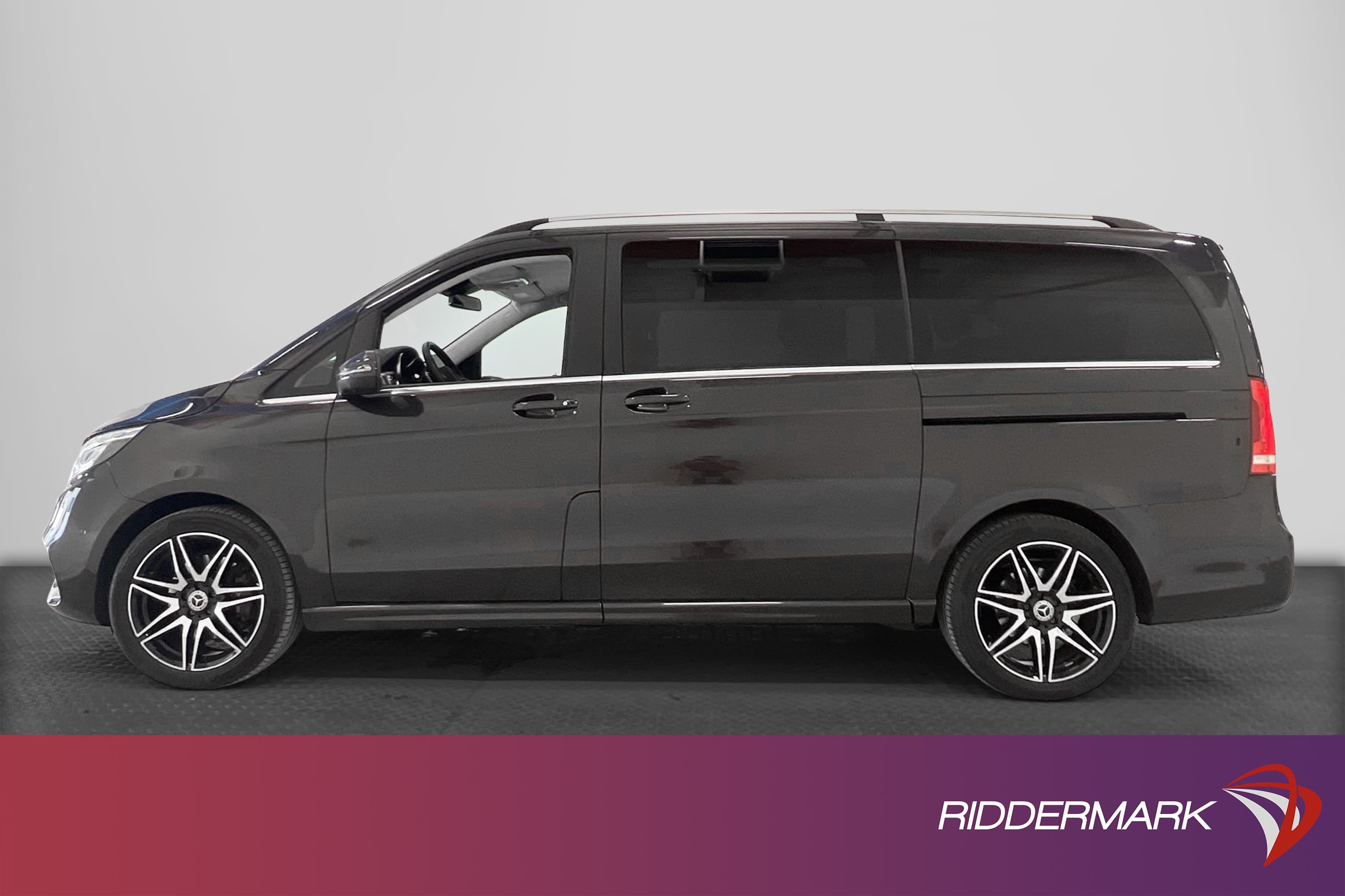 Mercedes-Benz V 300 Exclusive AMG 4Matic Pano  Värmare Moms