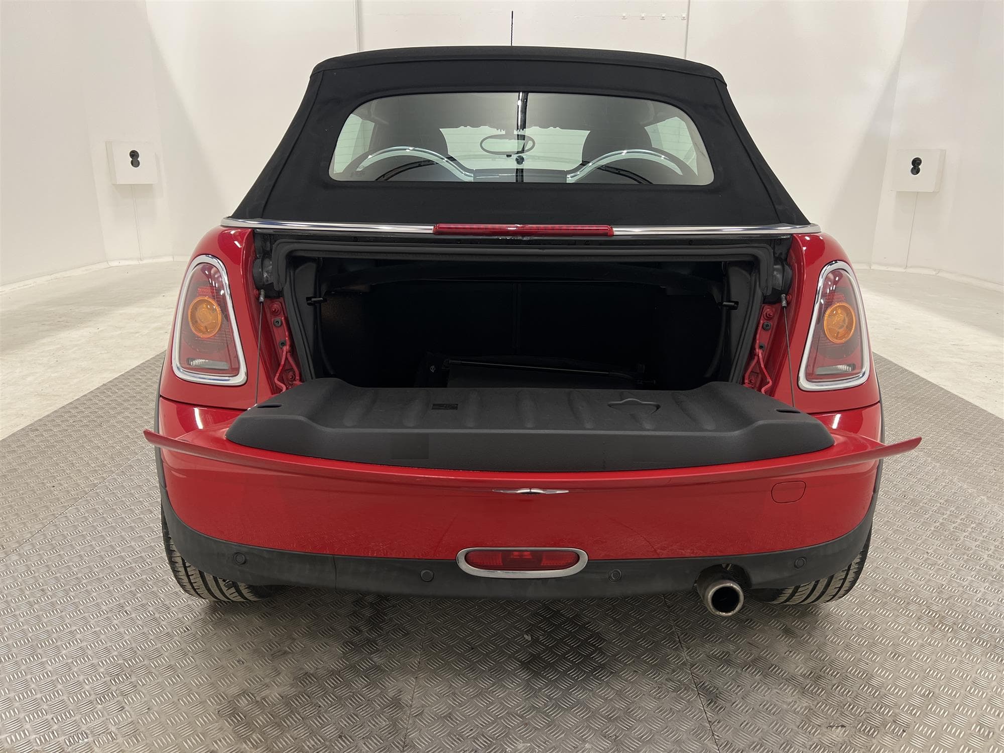 MINI Cabriolet 120hk P-Sensorer Låg Skatt 0,57L/mil